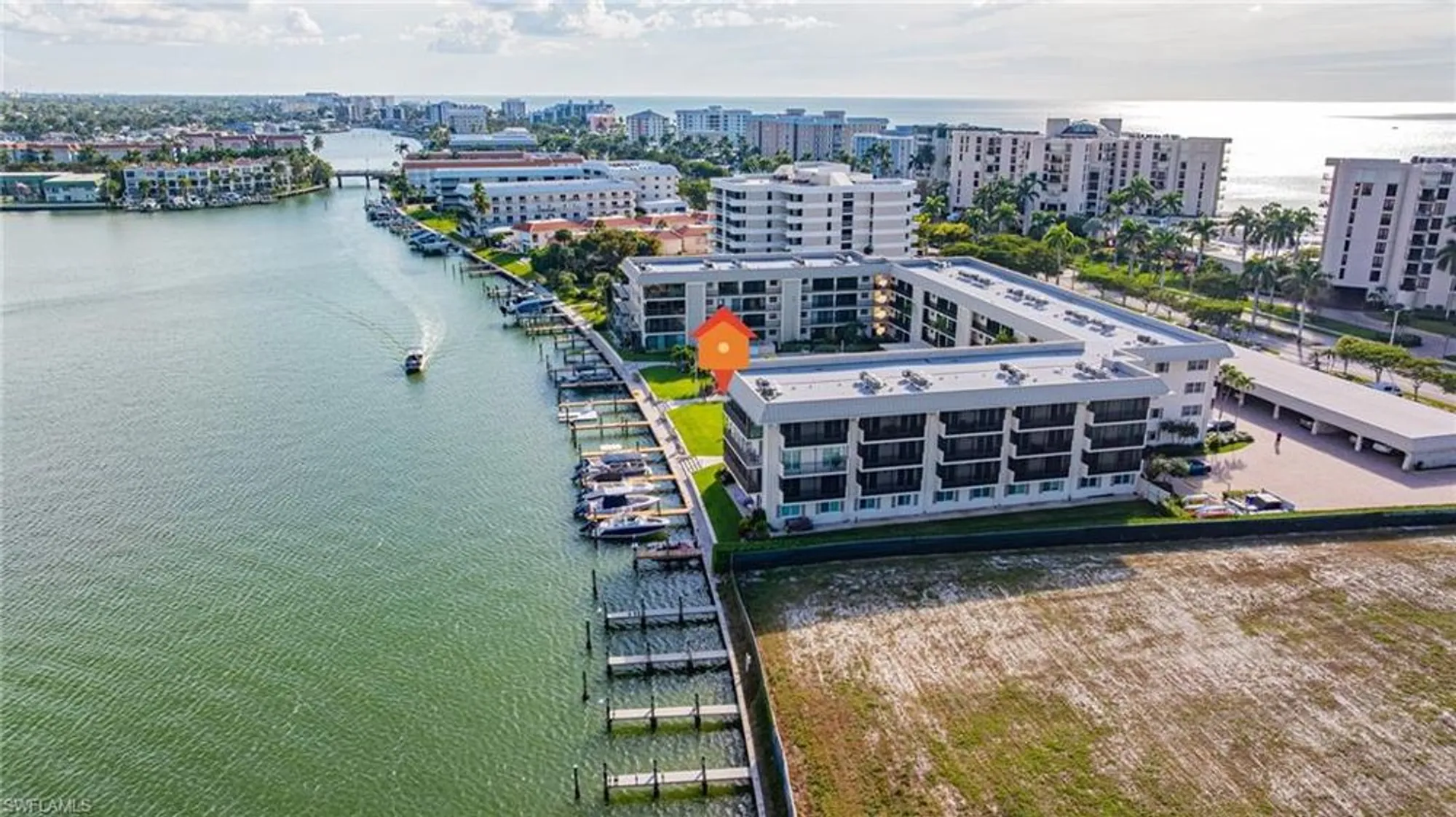 Property Slideshow image 45 of 49 | 3200 gulf shore blvd 401, Naples, FL, 34103