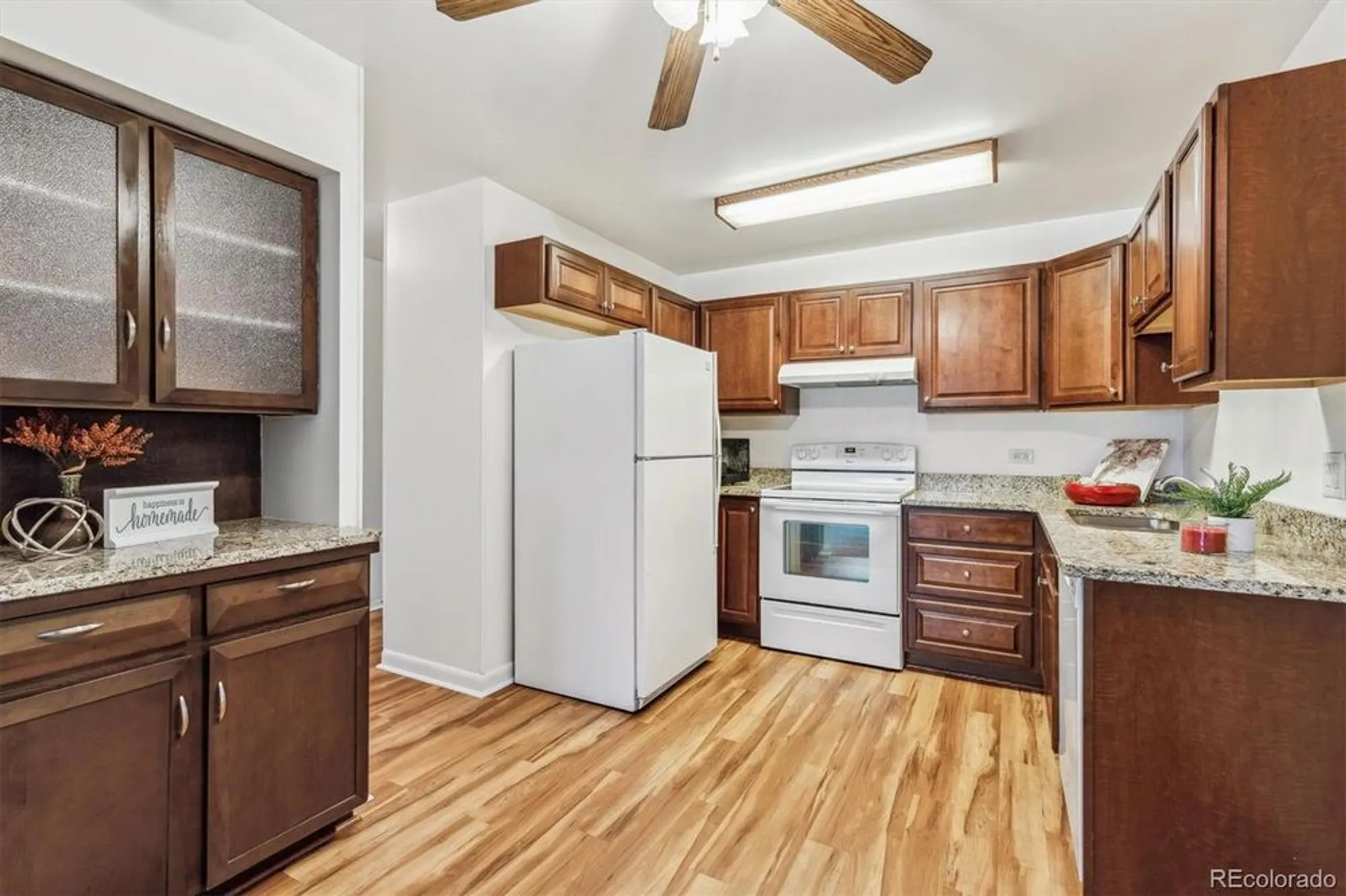 Property Slideshow image 4 of 50 | 610 s alton way apt 8d, Denver, CO, 80247