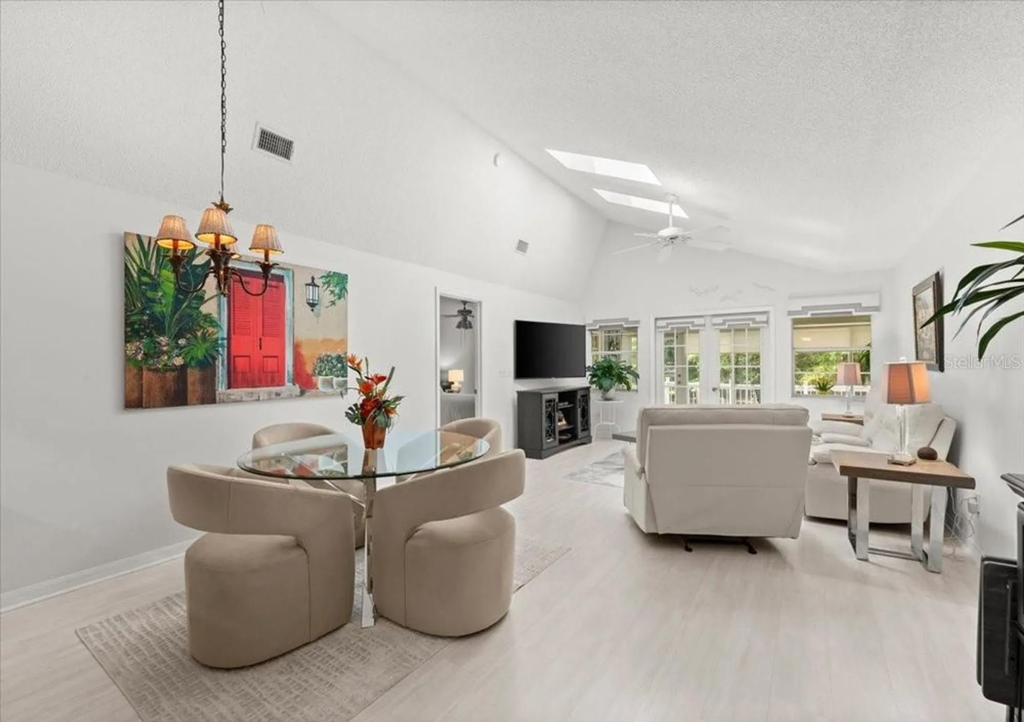 Property Slideshow image 3 of 63 | 124 kingbird cir 2040, Daytona Beach, FL, 32119