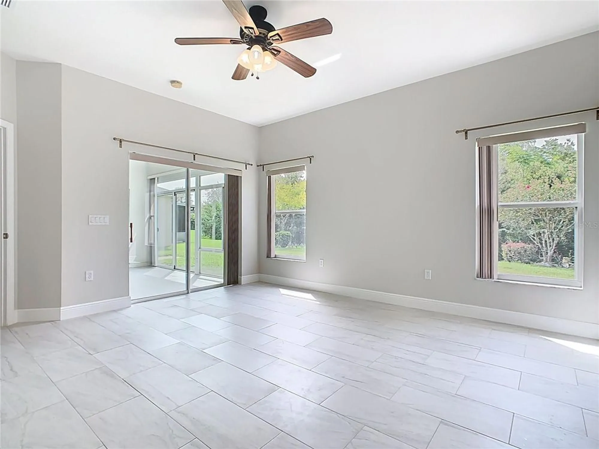Property Slideshow image 26 of 81 | 531 barcelona dr, Poinciana, FL, 34759