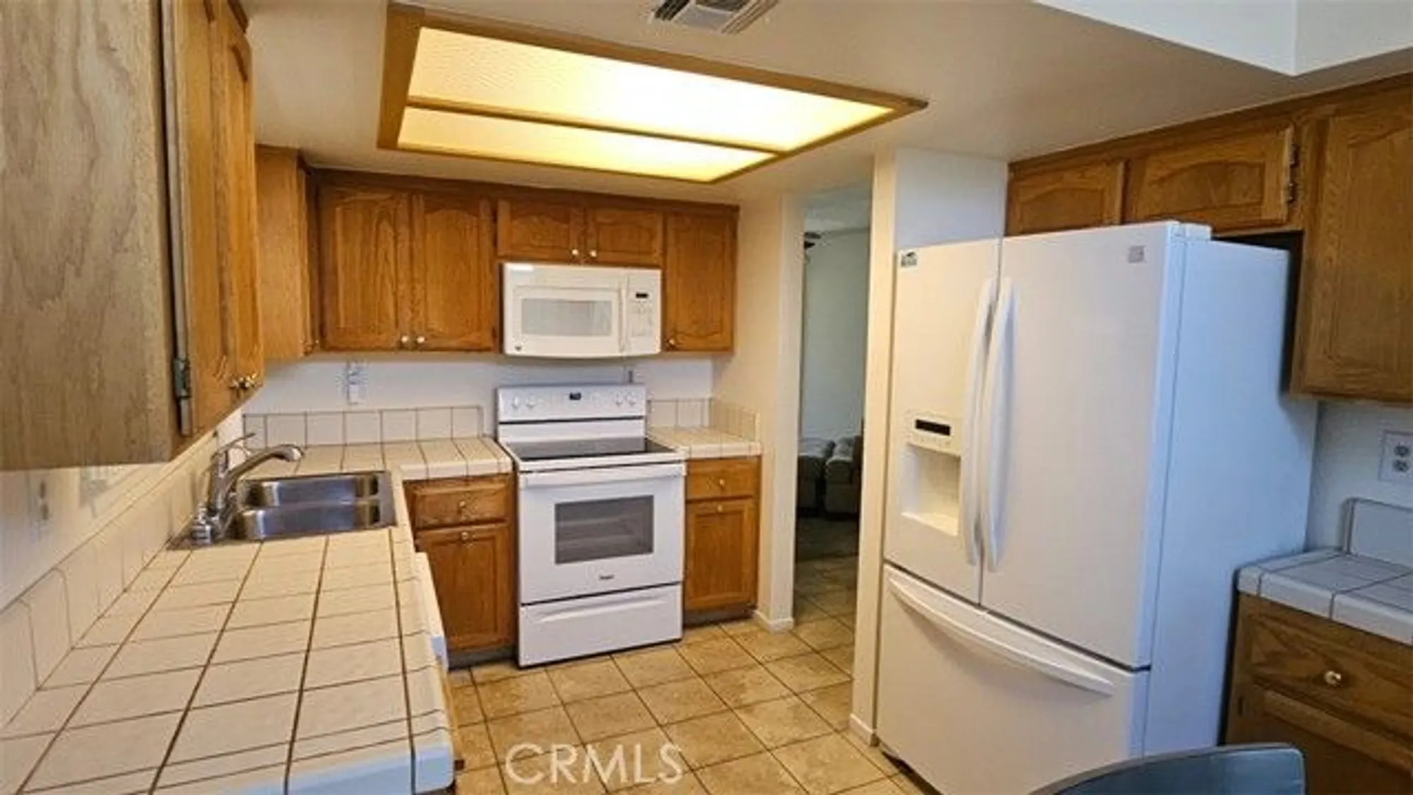 Property Slideshow image 13 of 23 | 11620 locust ln, Apple Valley, CA, 92308