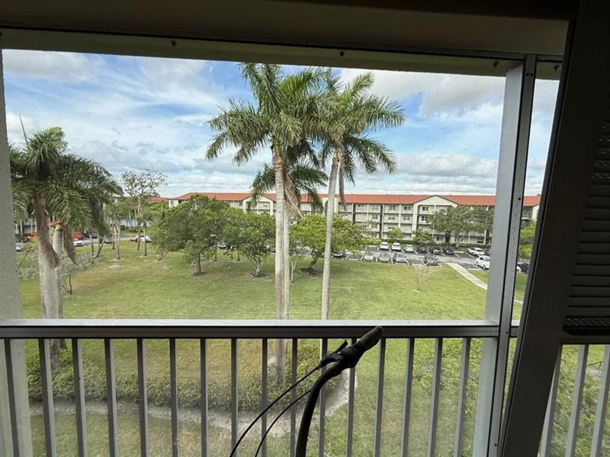 Property Slideshow image 8 of 18 | 1300 sw 130th ave apt f412, Pembroke Pines, FL, 33027