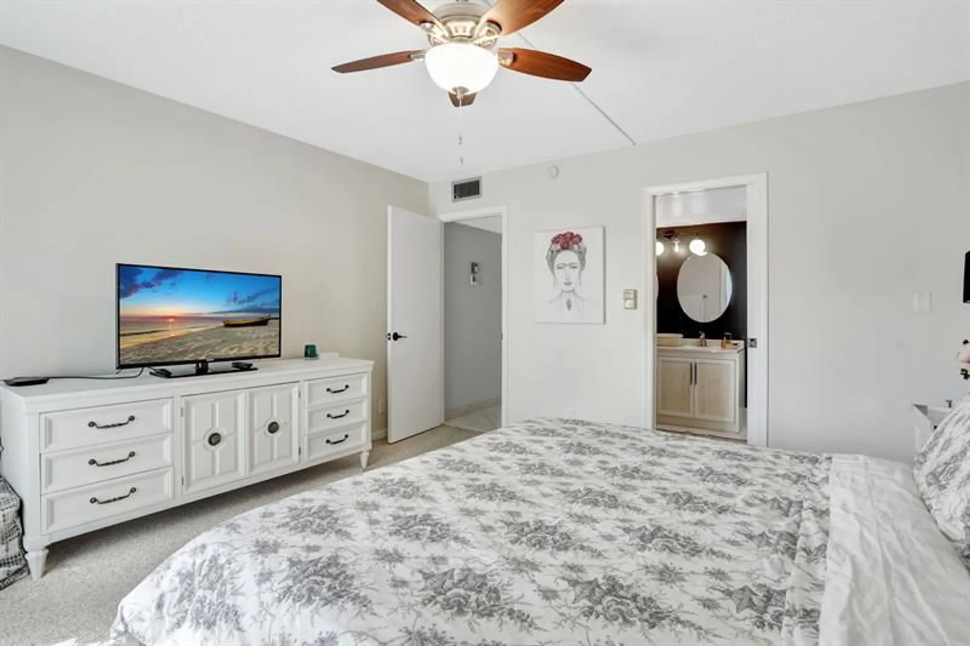 Property Slideshow image 22 of 67 | 2802 victoria way e2, Coconut Creek, FL, 33066