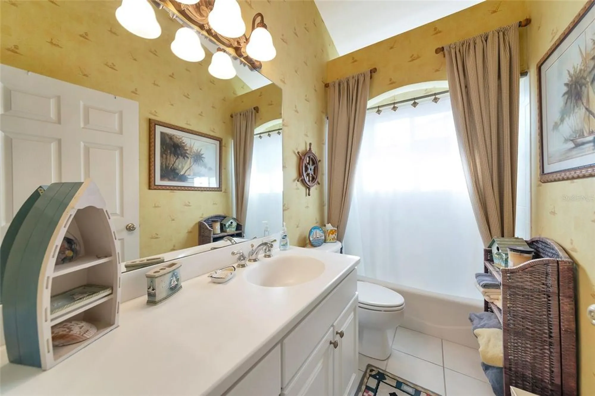 Property Slideshow image 15 of 34 | 6442 tailfeather way, Bradenton, FL, 34203