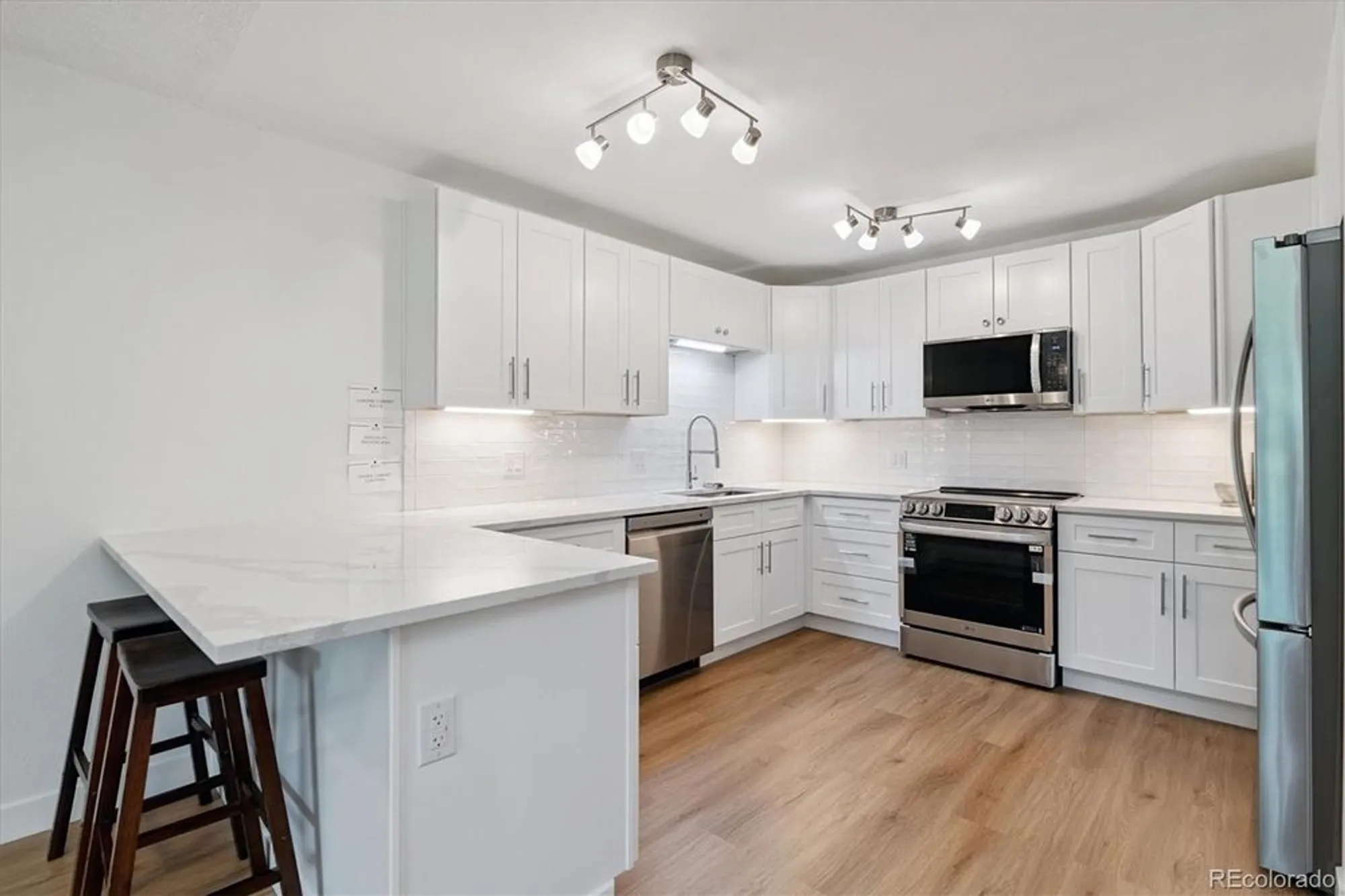 Property Slideshow image 4 of 31 | 775 s alton way 4a, Denver, CO, 80247