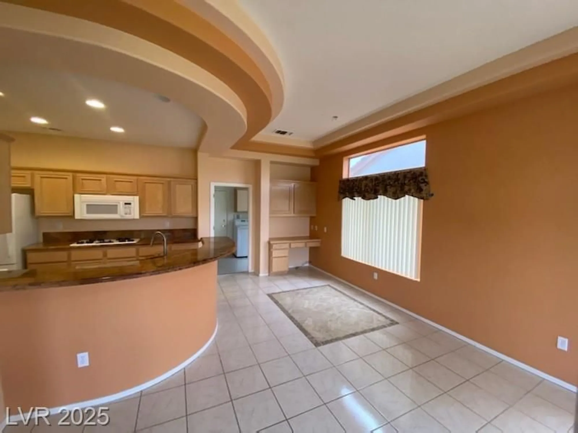 Property Slideshow image 12 of 28 | 2913 billy casper dr, Las Vegas, NV, 89134