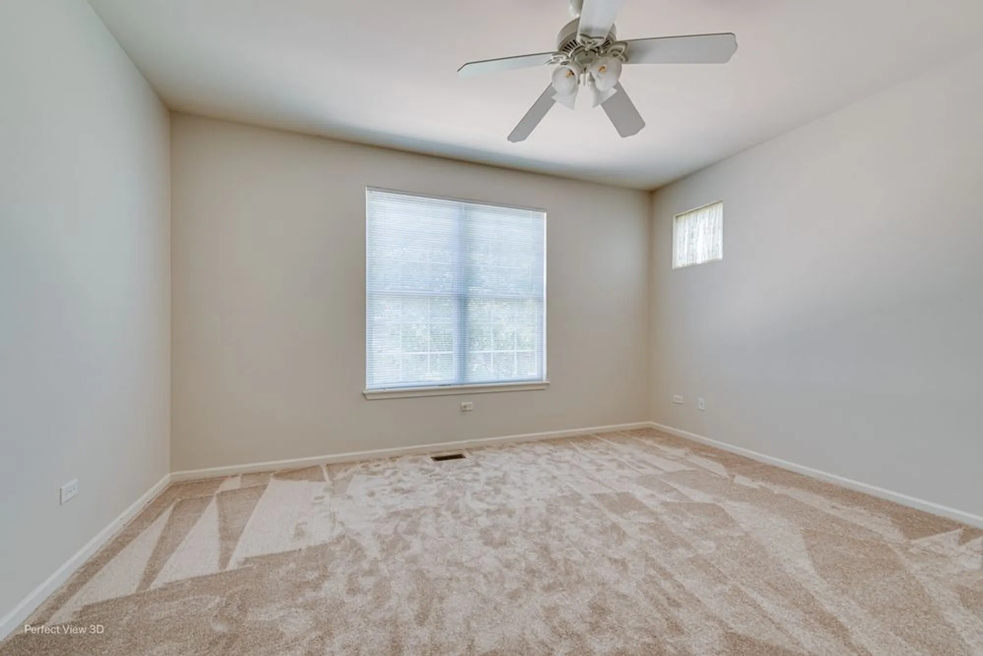 Property Slideshow image 16 of 29 | 16400 grandwood lake dr, Crest Hill, IL, 60403