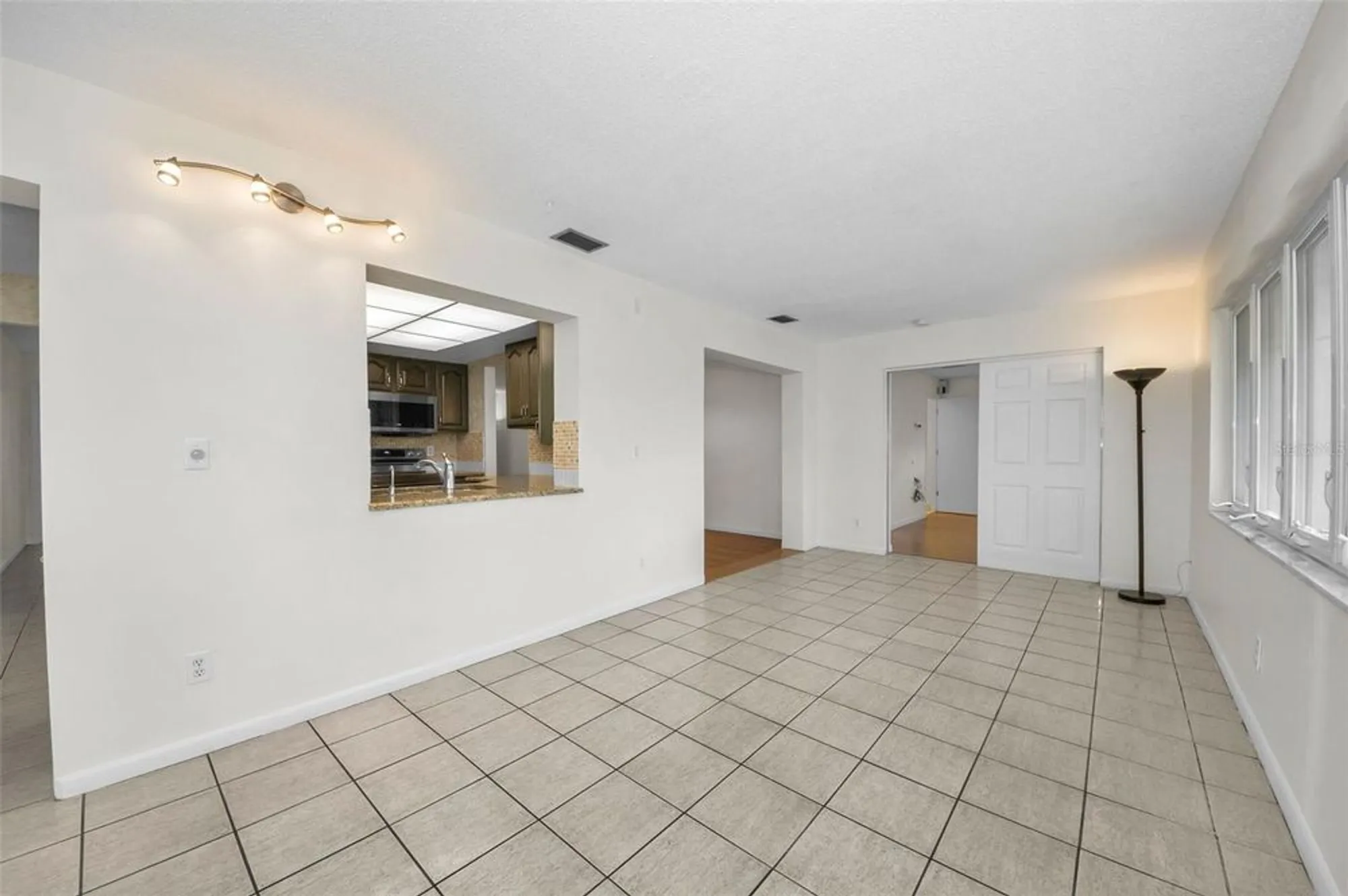 Property Slideshow image 33 of 66 | 14052 89th ave, Seminole, FL, 33776