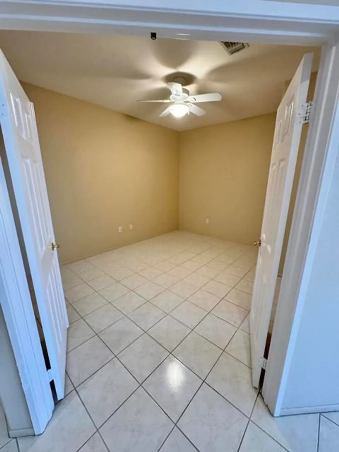 Property Slideshow image 14 of 27 | 78976 apricot ln, Palm Desert, CA, 92211