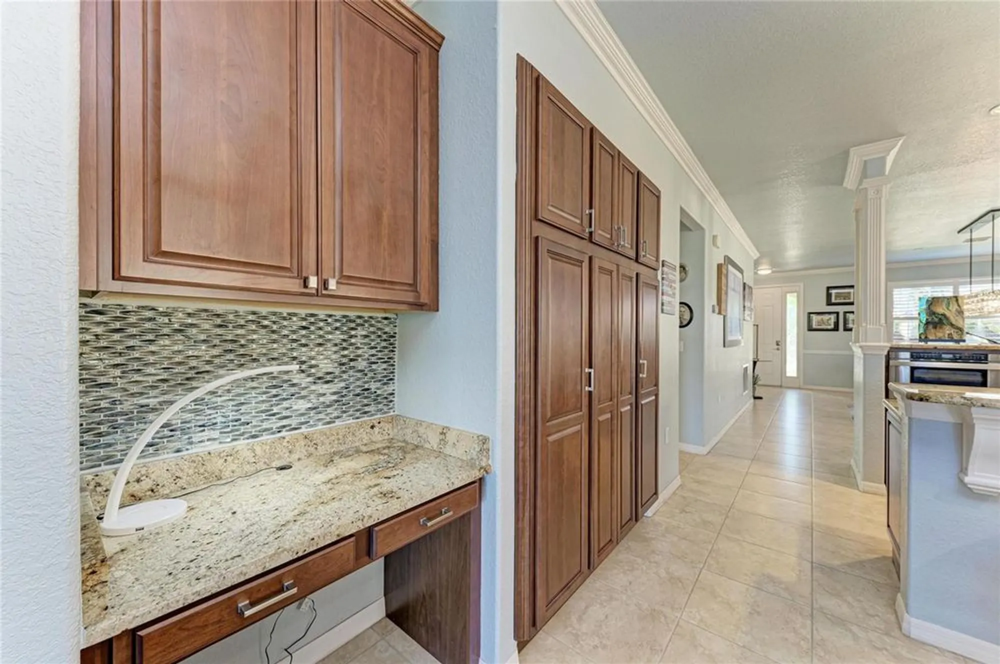 Property Slideshow image 21 of 52 | 212 river enclave ct, Bradenton, FL, 34212