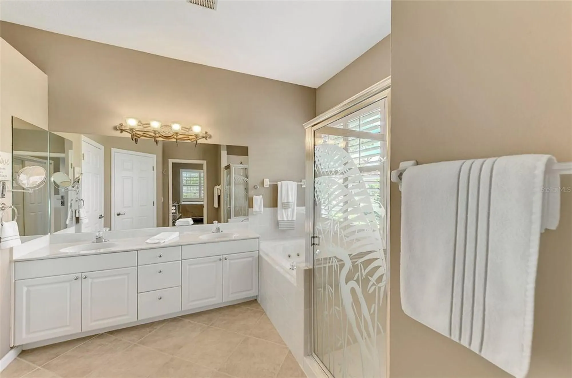 Property Slideshow image 28 of 80 | 13347 golf pointe dr, Port Charlotte, FL, 33953