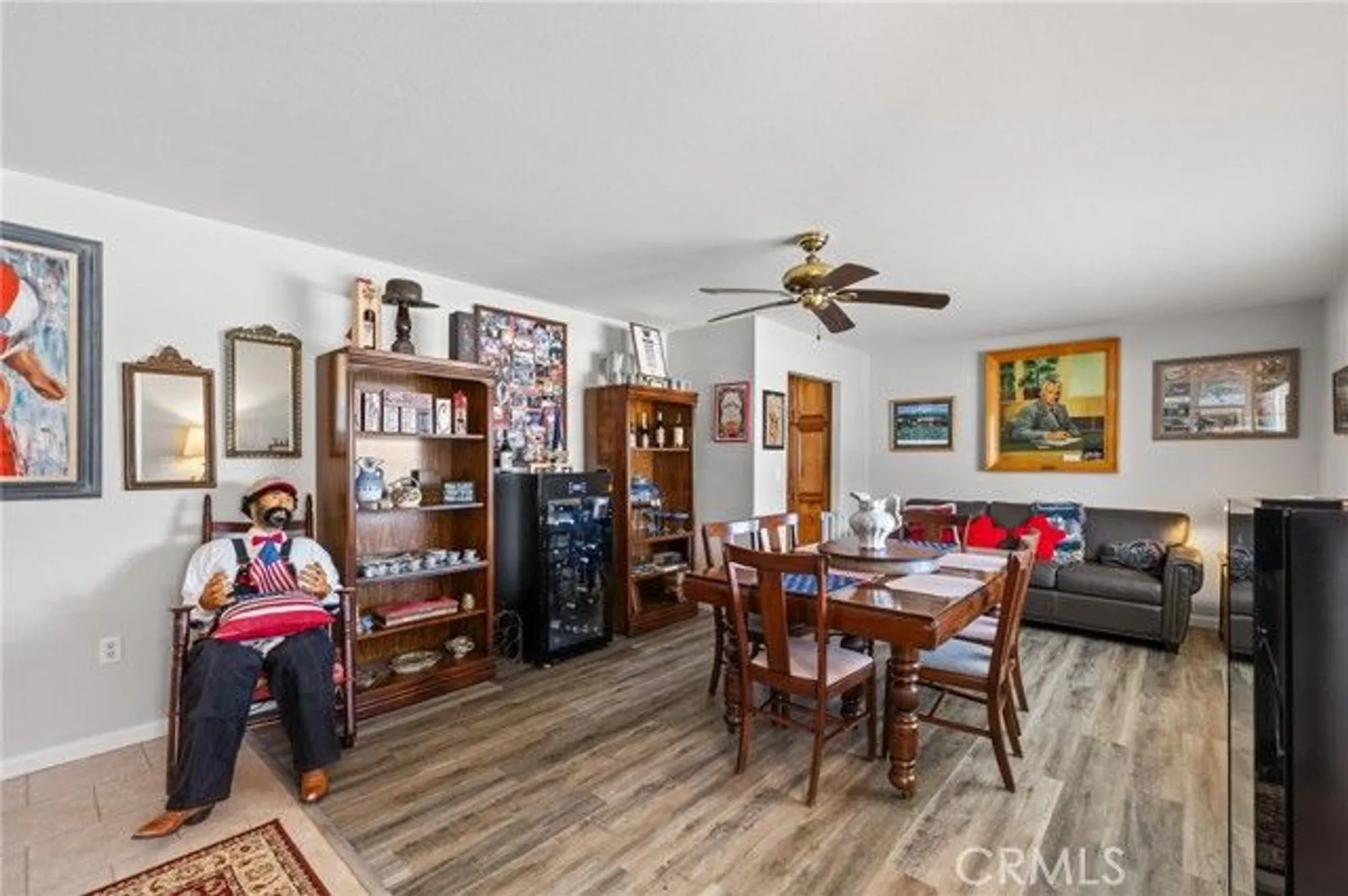 Property Slideshow image 22 of 48 | 704 river oaks dr, Bakersfield, CA, 93309