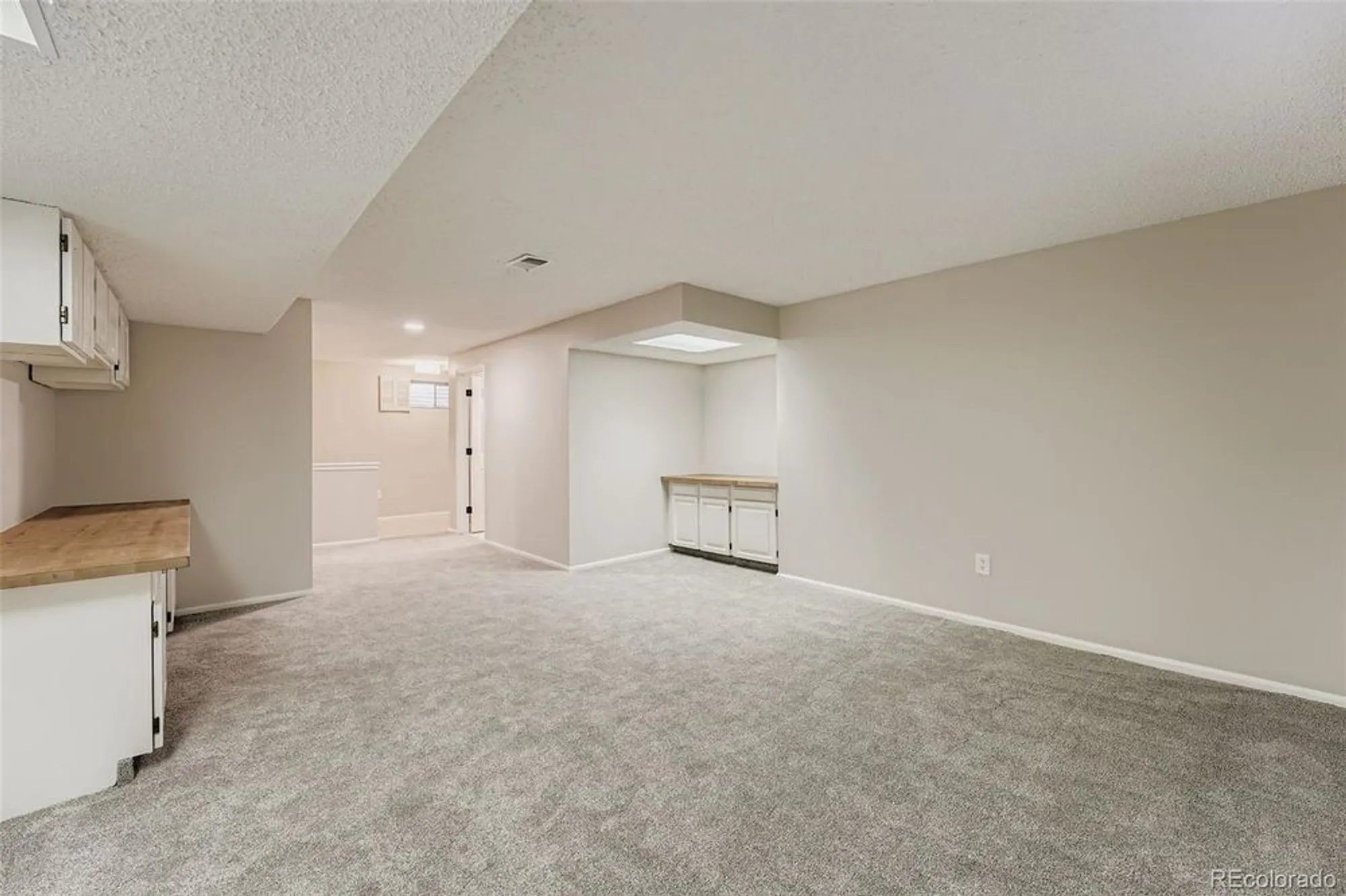 Property Slideshow image 18 of 22 | 2800 s heather gardens way b, Aurora, CO, 80014