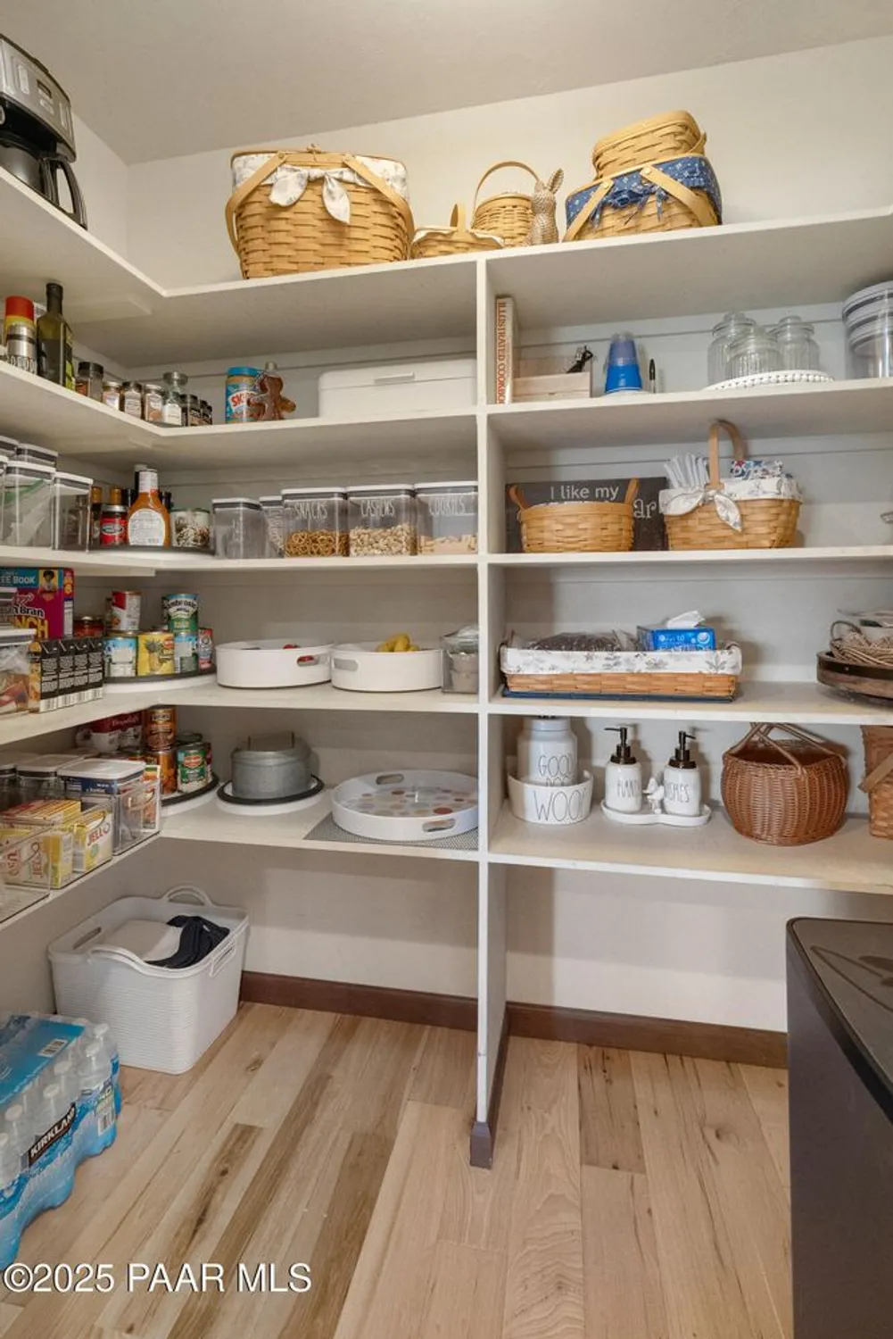 Property Slideshow image 14 of 45 | 722 sunrise blvd, Prescott, AZ, 86301