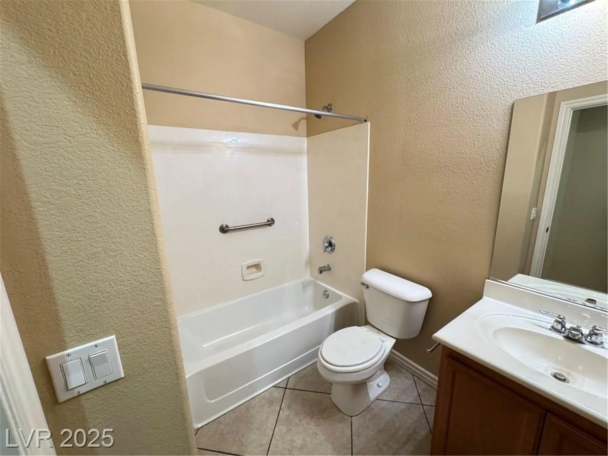 Property Slideshow image 28 of 64 | 5913 saratoga reserve st, North Las Vegas, NV, 89081