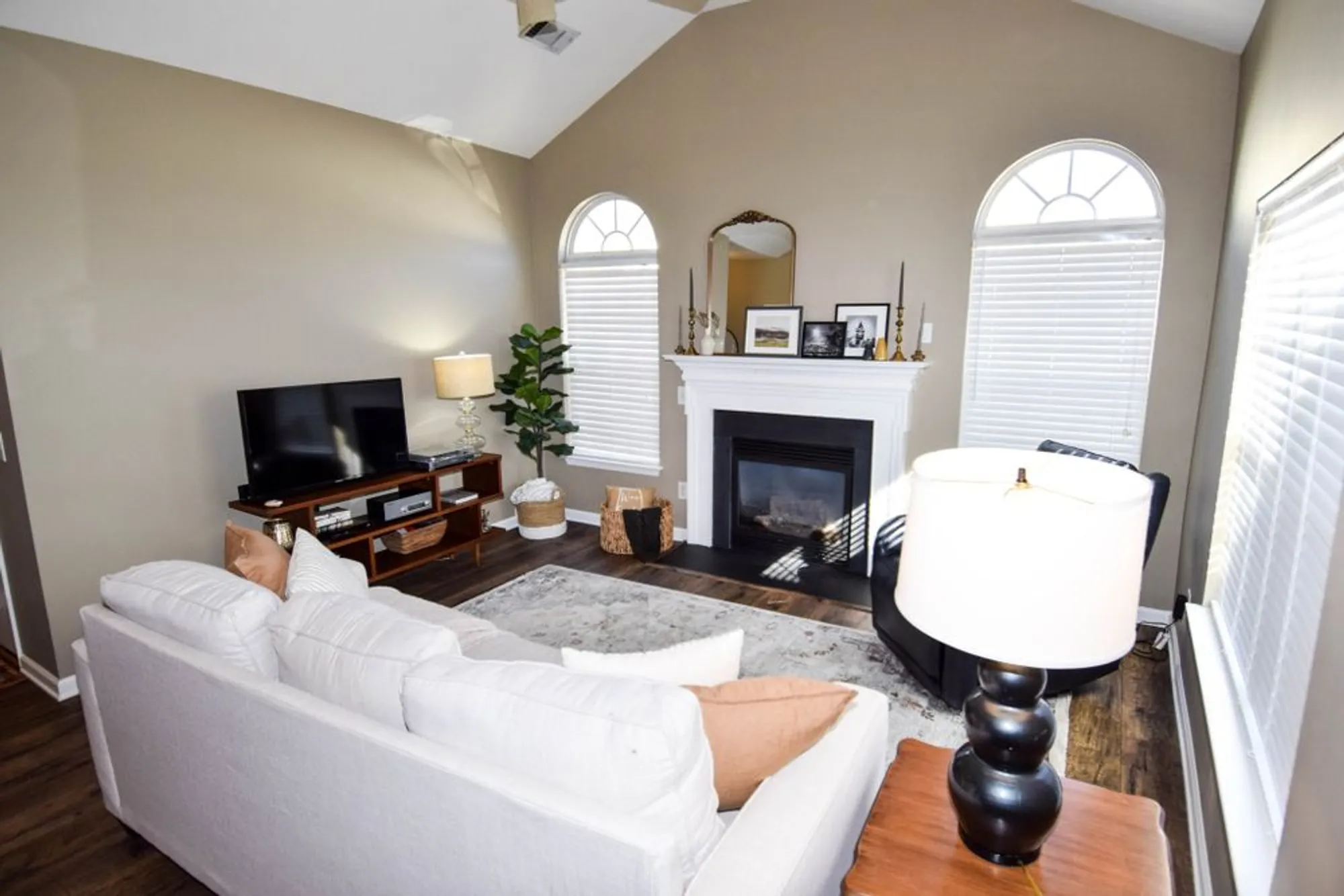 Property Slideshow image 22 of 55 | 825 browns ln, Gallatin, TN, 37066