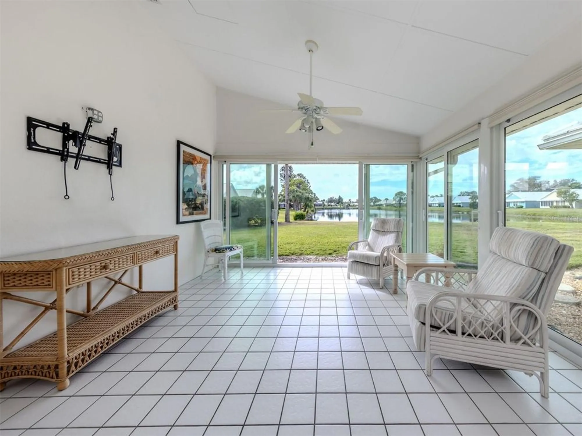 Property Slideshow image 9 of 77 | 761 harrington lake dr 61, Venice, FL, 34293