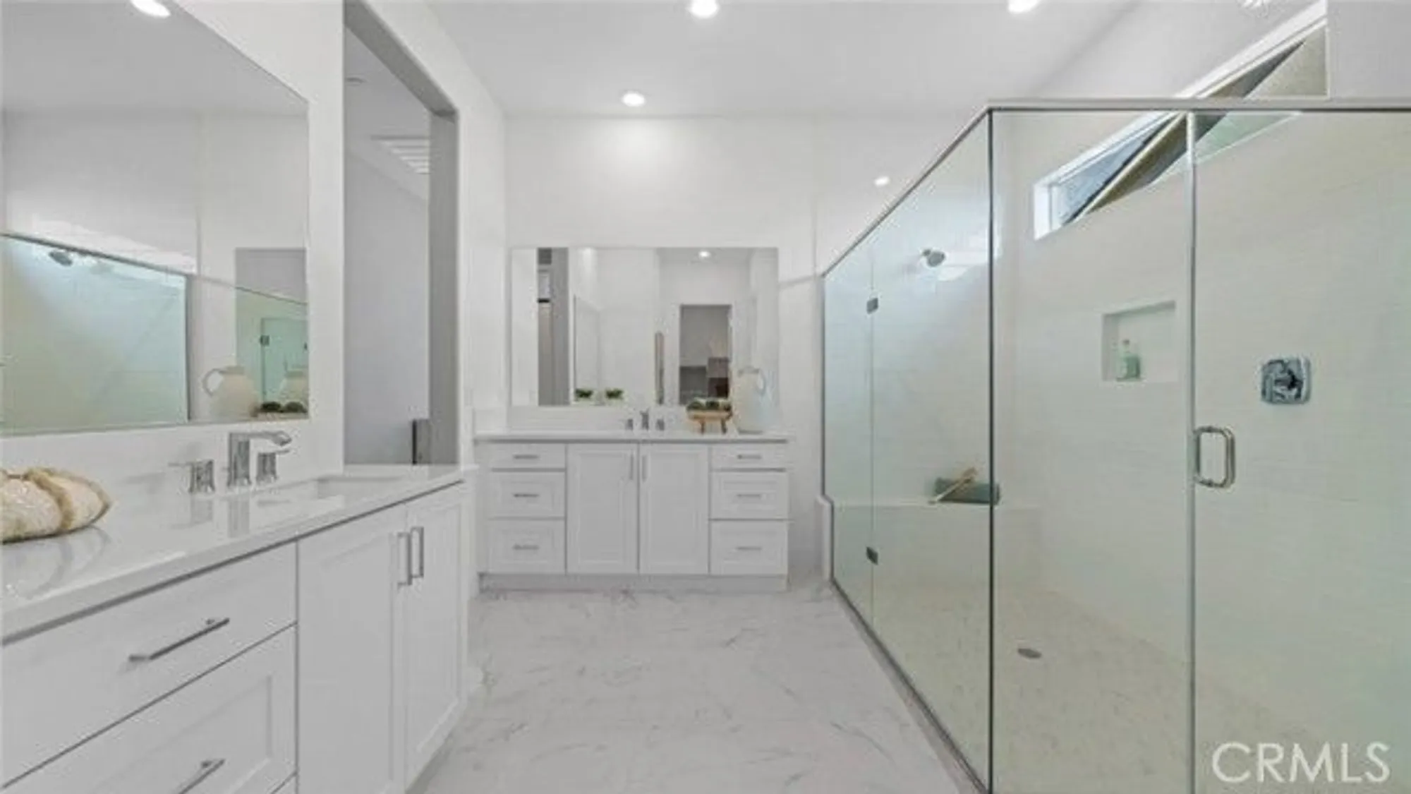 Property Slideshow image 17 of 30 | 29437 via diamante, Valencia, CA, 91354