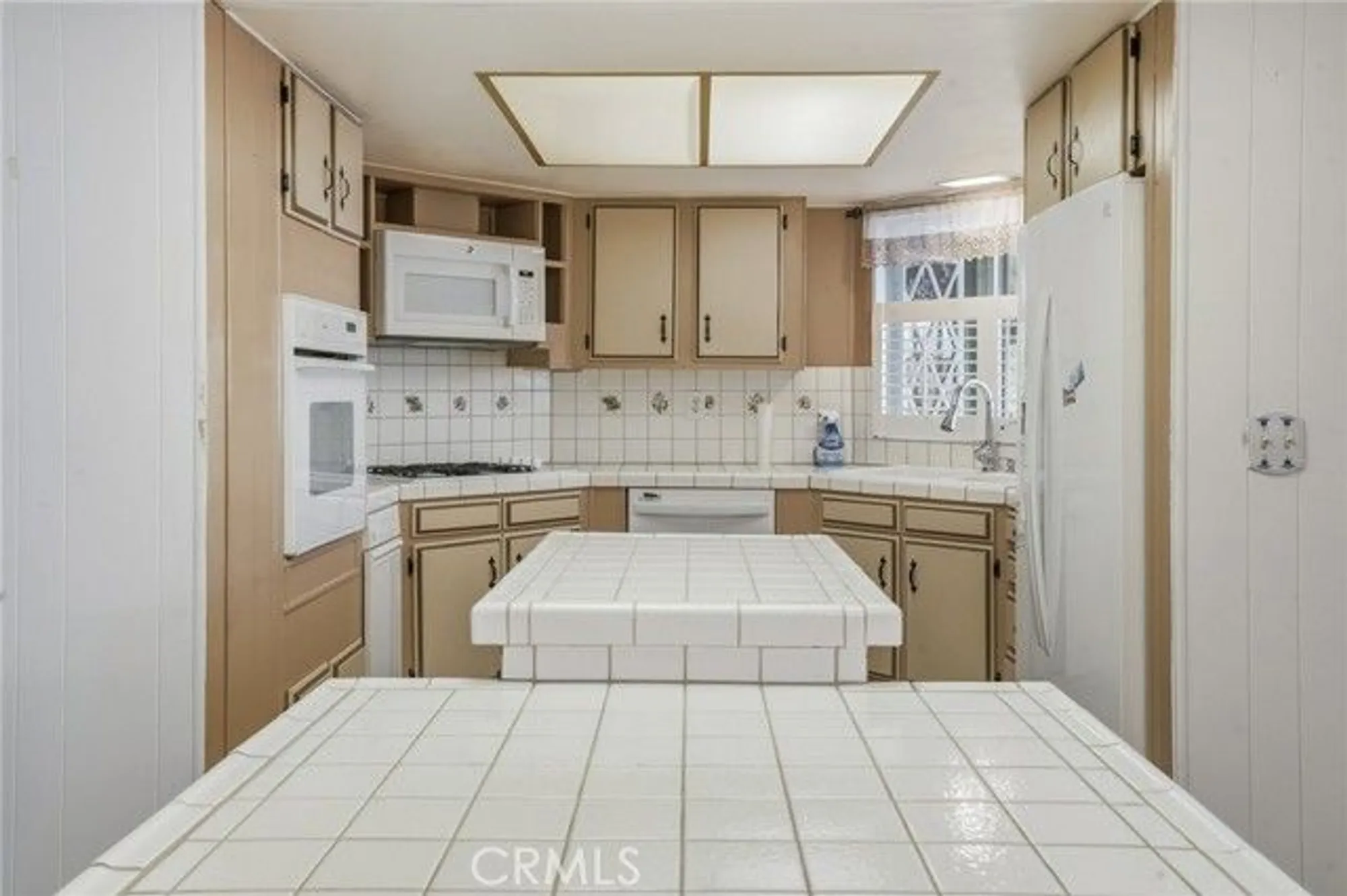 Property Slideshow image 13 of 43 | 287 sunrise ter 124, Arroyo Grande, CA, 93420