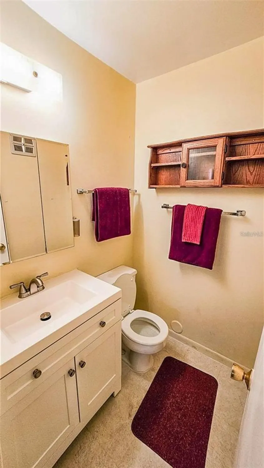 Property Slideshow image 18 of 72 | 5660 80th st n unit a303, St Petersburg, FL, 33709