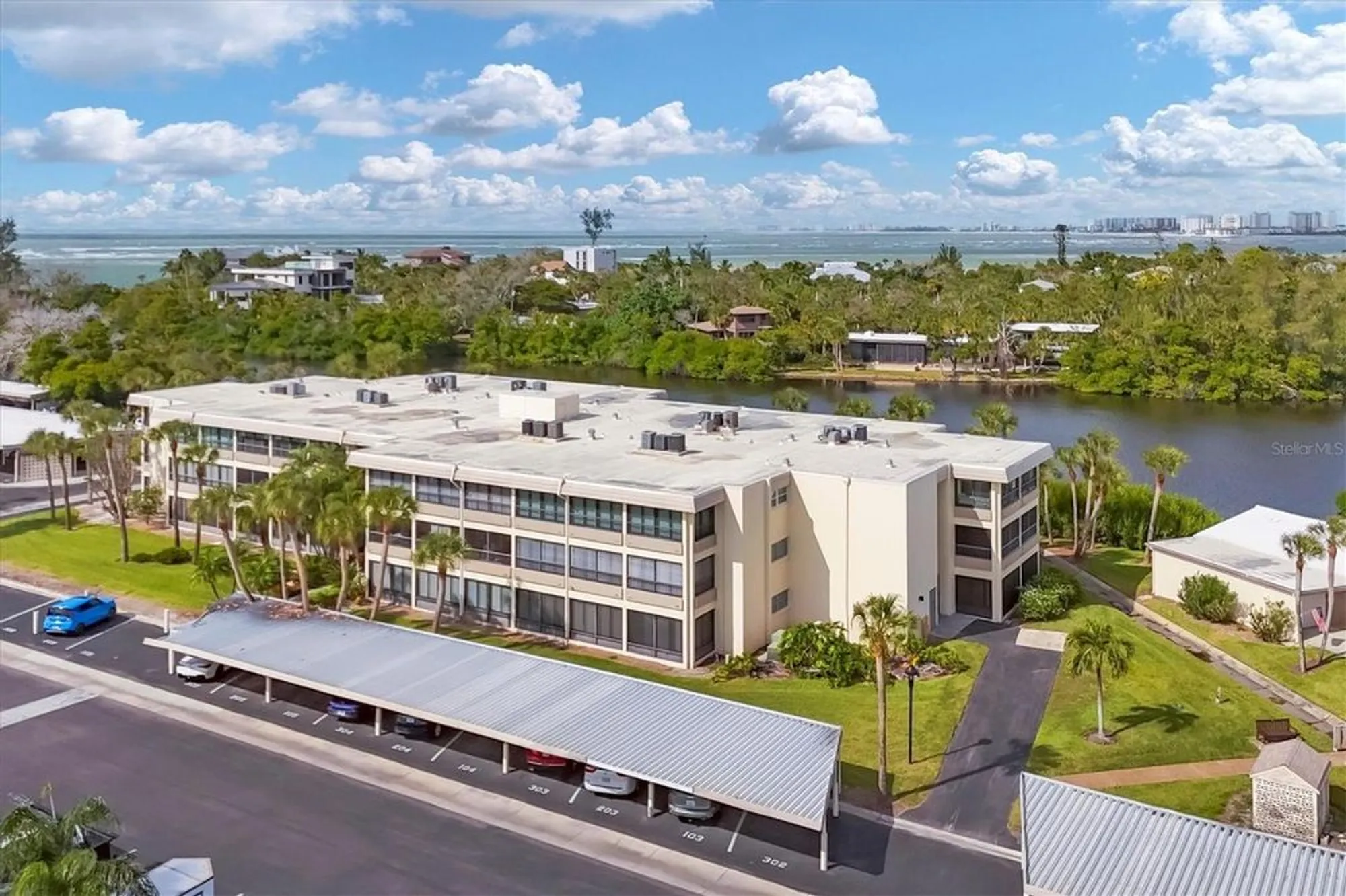 Property Slideshow image 5 of 53 | 101 whispering sands dr apt 205, Sarasota, FL, 34242