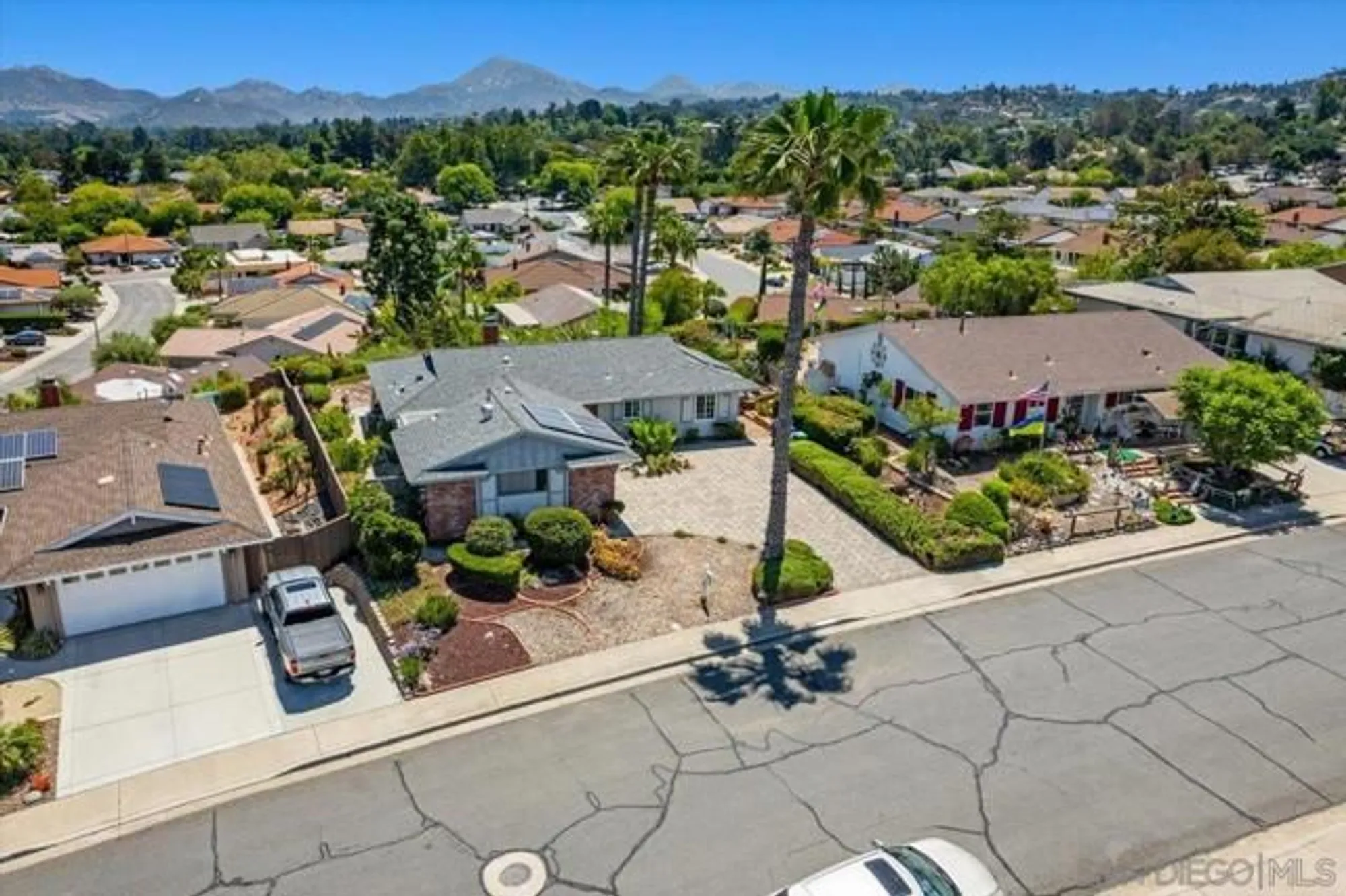 Property Slideshow image 2 of 36 | 16413 roca dr, San Diego, CA, 92128