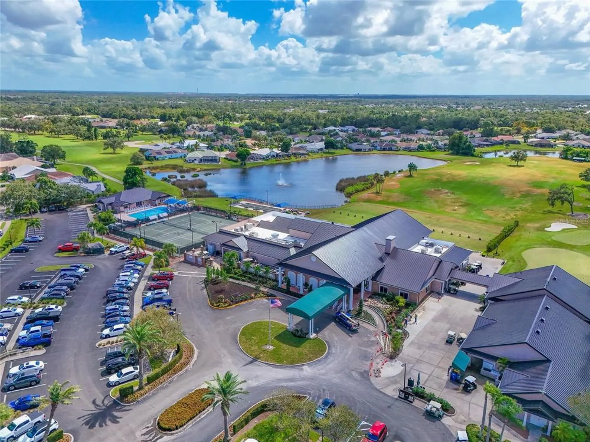 Property Slideshow image 36 of 55 | 6611 stone river rd apt 106, Bradenton, FL, 34203