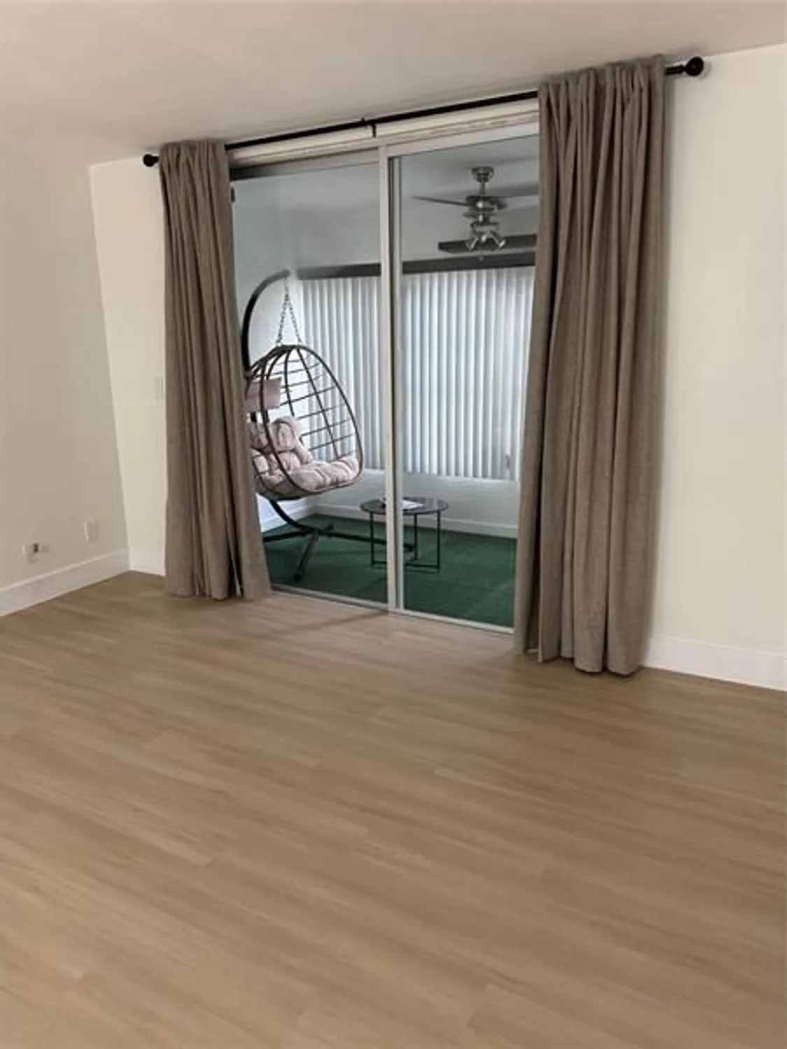 Property Slideshow image 20 of 27 | 6051 nw 61st ave 205, Tamarac, FL, 33319