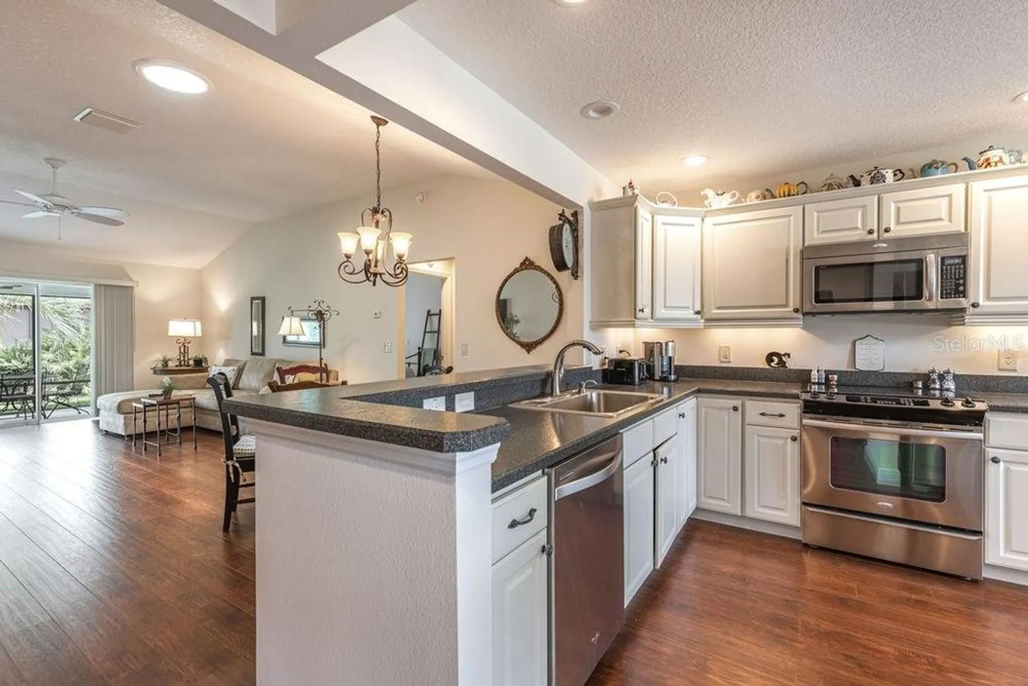 Property Slideshow image 14 of 39 | 2316 newburn ln, The Villages, FL, 32162