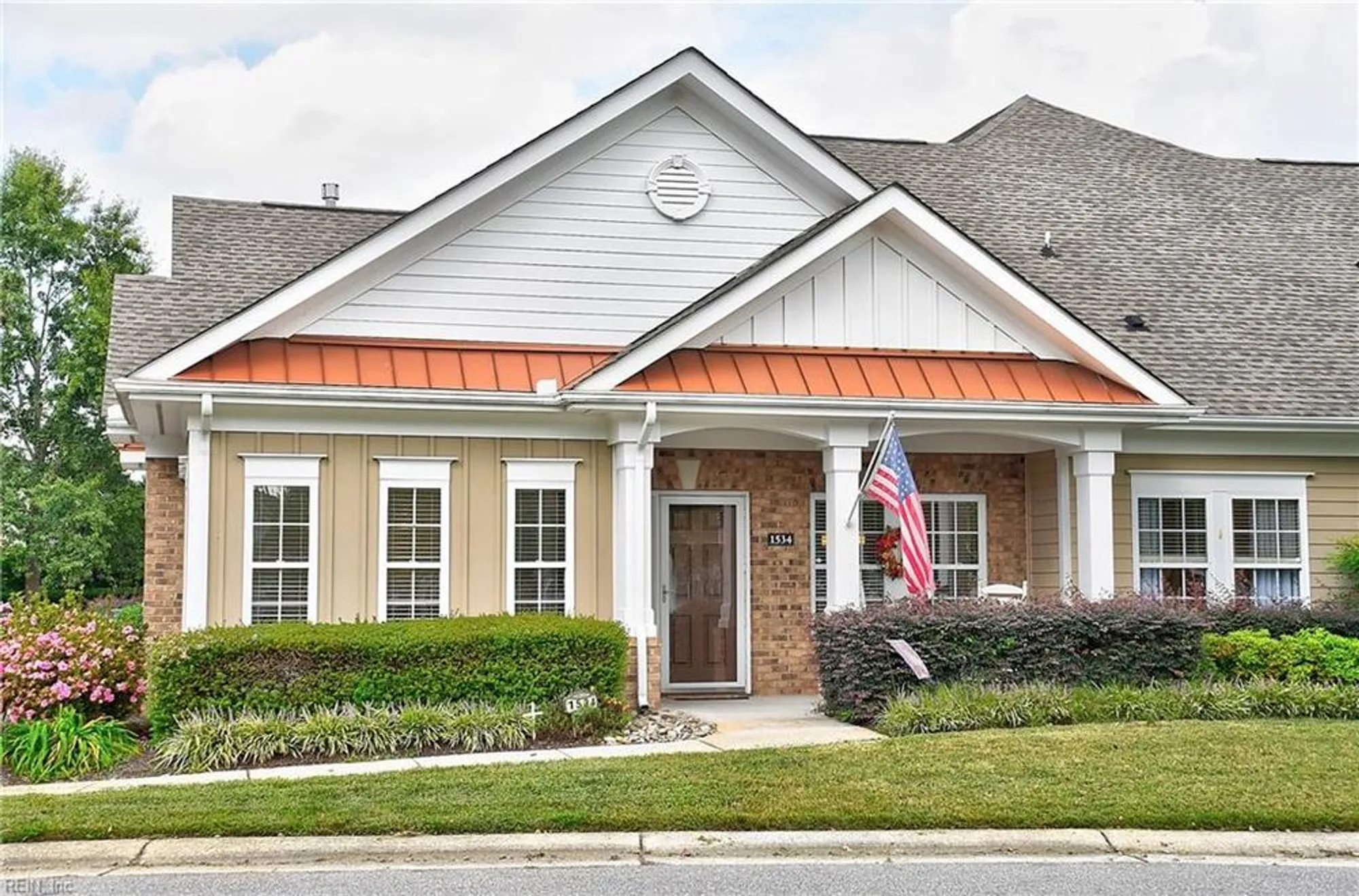 Property Slideshow image 1 of 49 | 1534 carrolton way, Chesapeake, VA, 23320