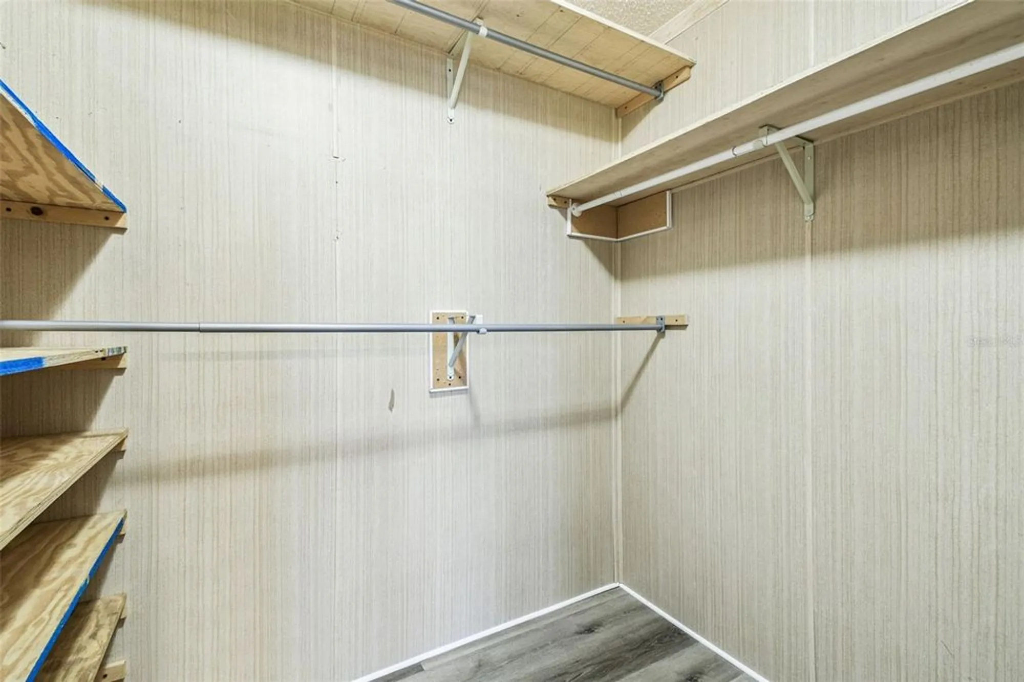 Property Slideshow image 48 of 77 | 1811 sherwood hill dr, Lakeland, FL, 33810