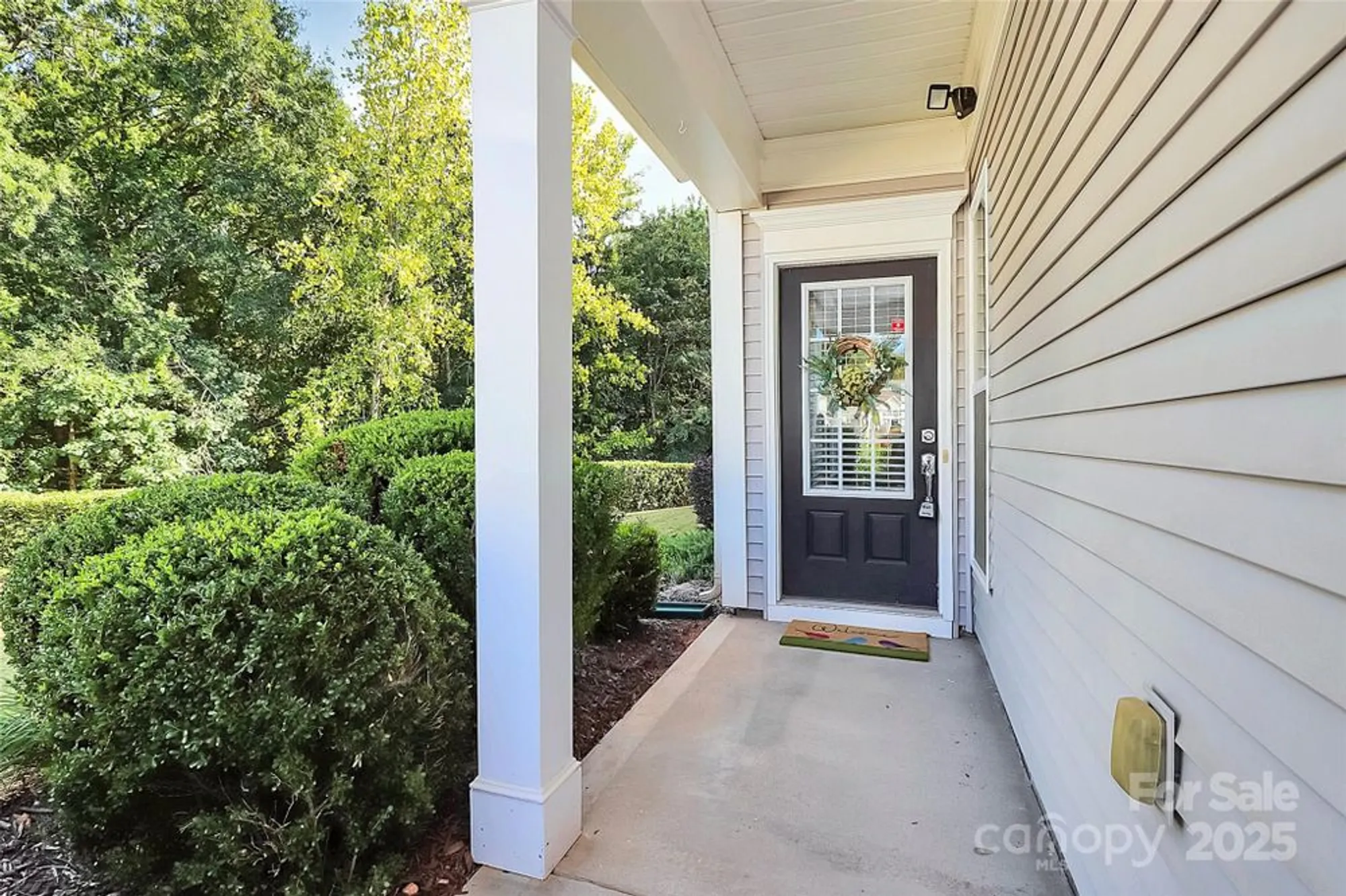 Property Slideshow image 3 of 48 | 911 lily magnolia ct, Fort Mill, SC, 29707