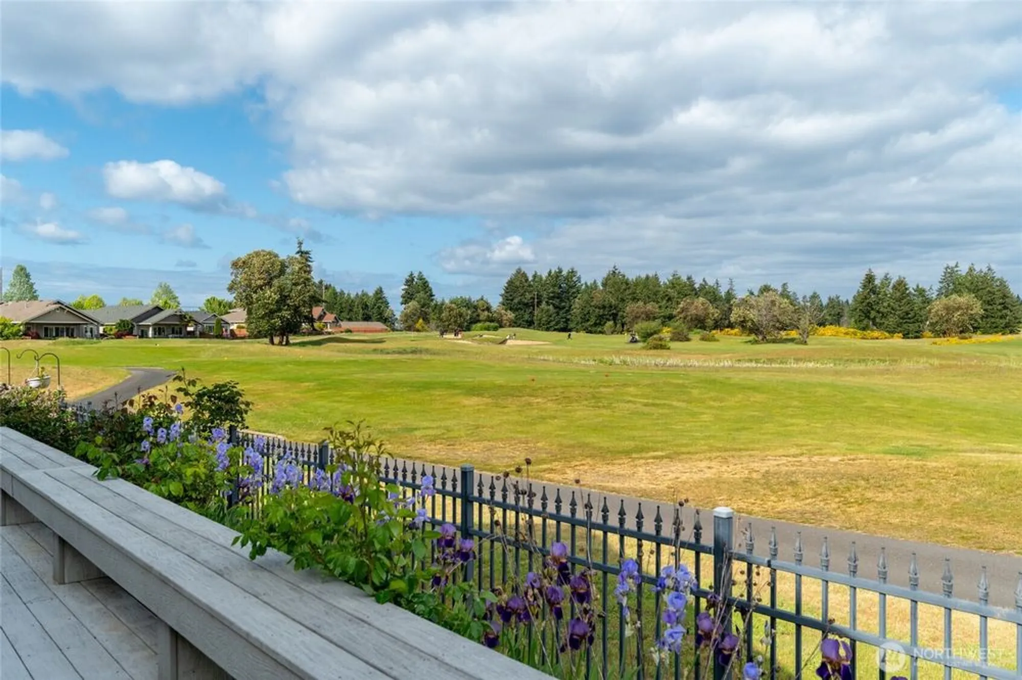 Property Slideshow image 35 of 40 | 4420 vashon dr, Lacey, WA, 98516