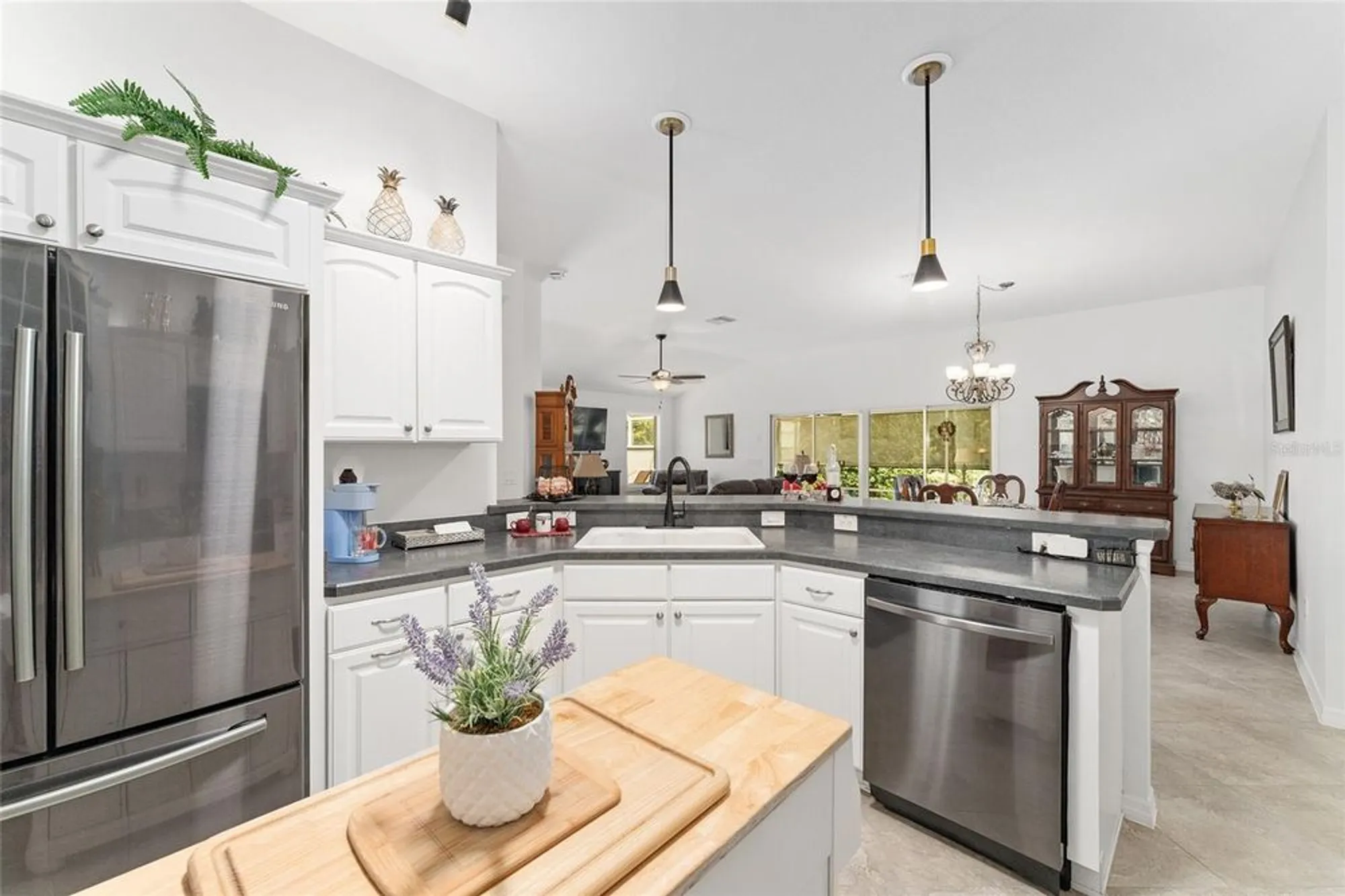 Property Slideshow image 19 of 47 | 506 deauville ct, The Villages, FL, 32163