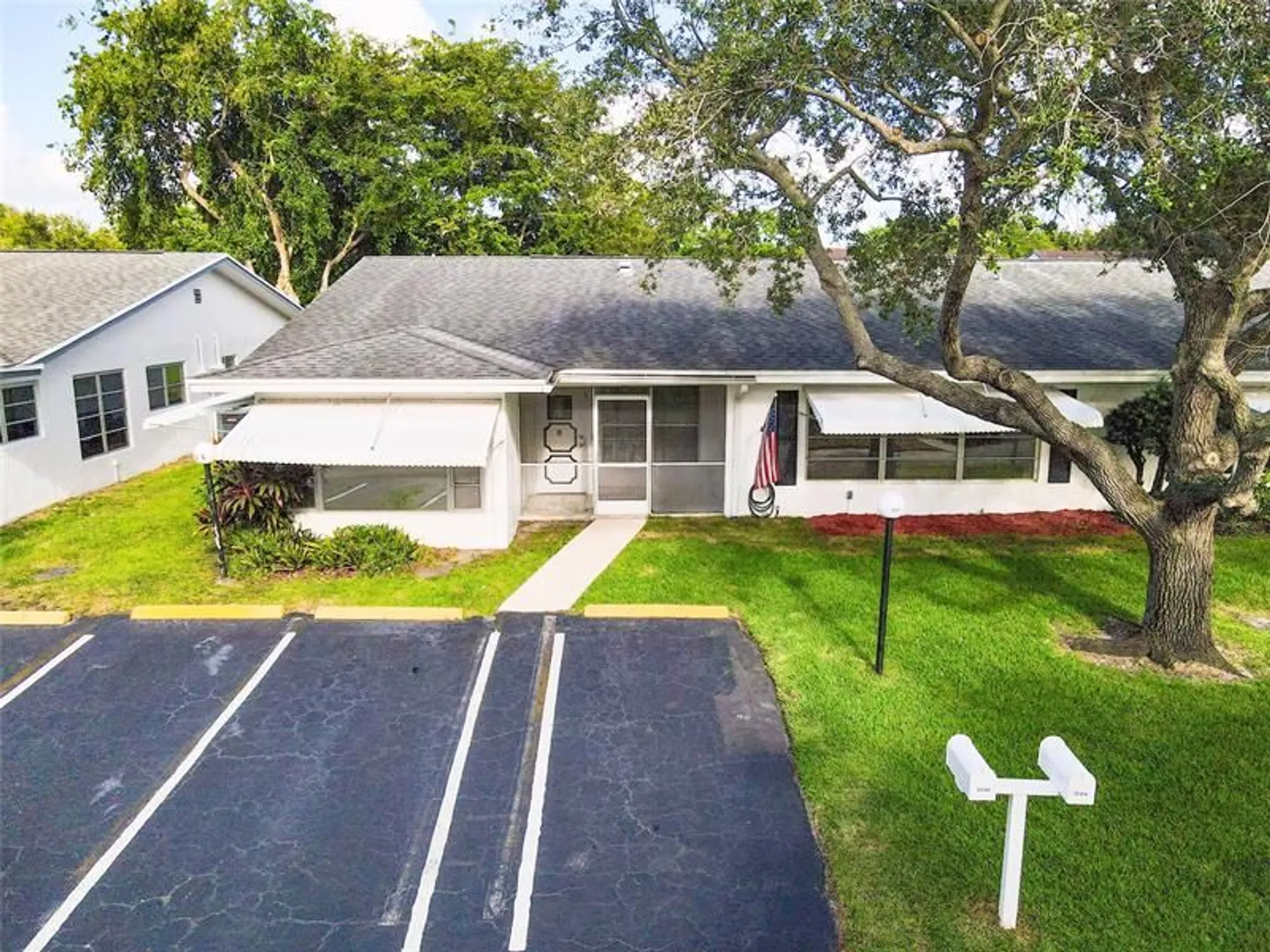 Property Slideshow image 40 of 73 | 1084 nw 83rd ave # 1084, Plantation, FL, 33322