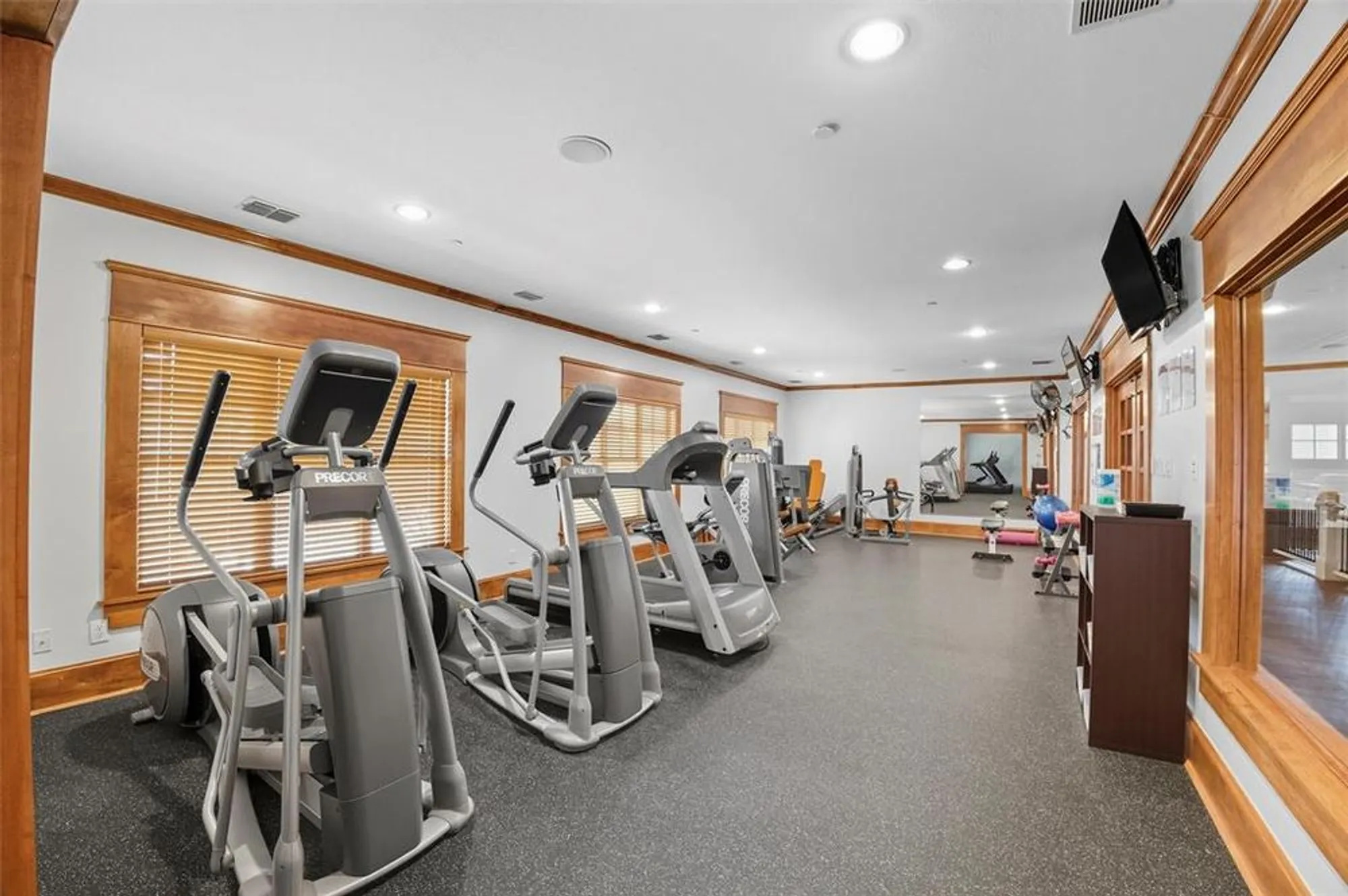 Property Slideshow image 31 of 35 | 8617 grassland dr, Mckinney, TX, 75070