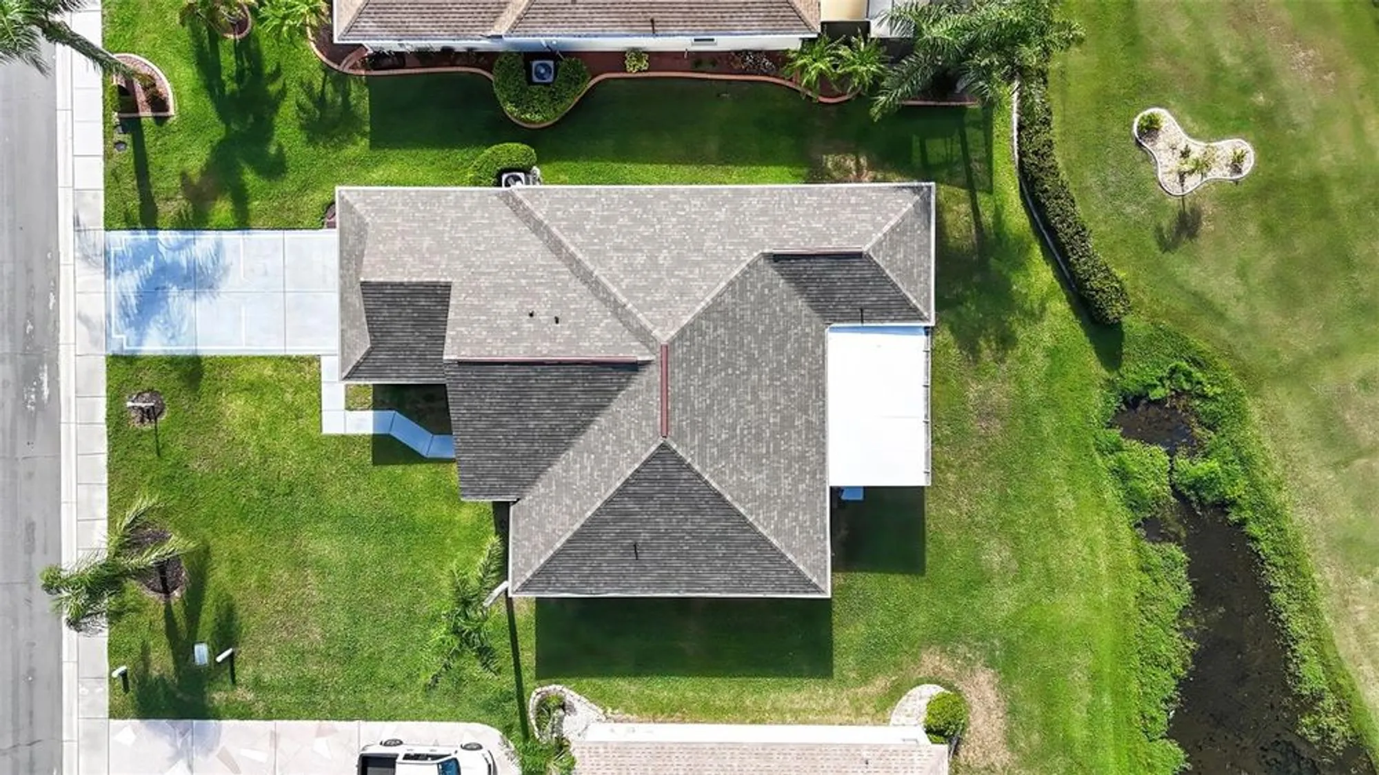 Property Slideshow image 28 of 37 | 2227 north creek ct, Sun City Center, FL, 33573