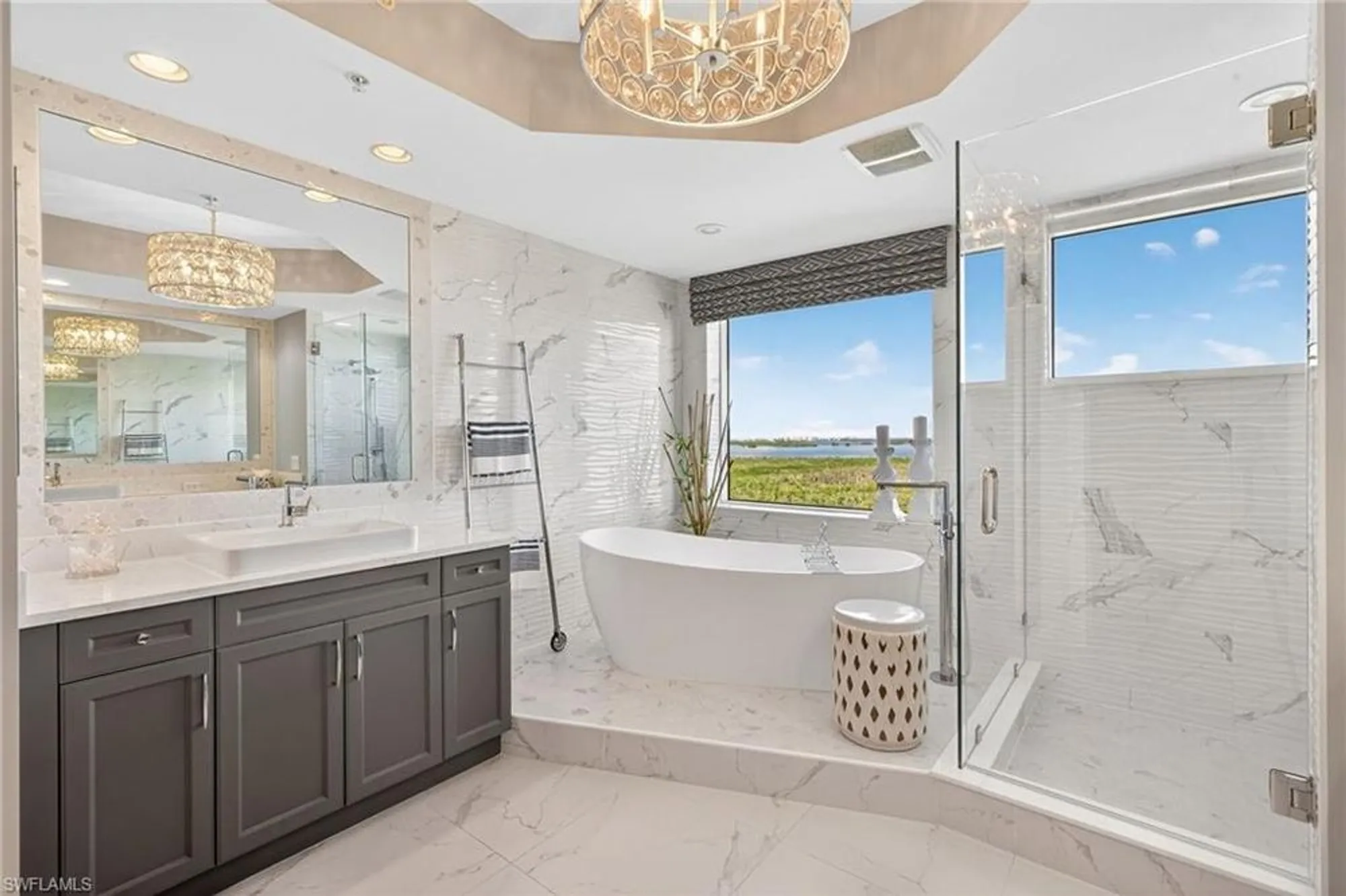 Property Slideshow image 19 of 50 | 23850 via italia cir 1105, Estero, FL, 34134