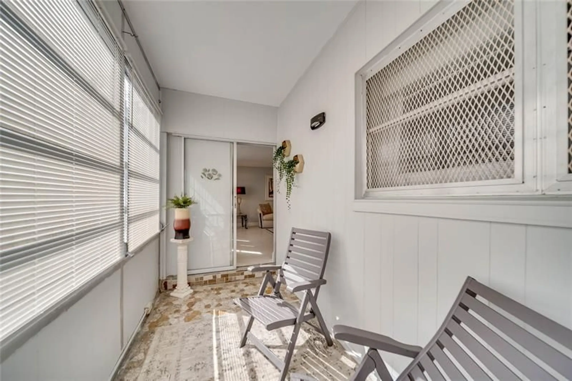 Property Slideshow image 26 of 43 | 2271 nw 47th ter 107, Lauderhill, FL, 33313