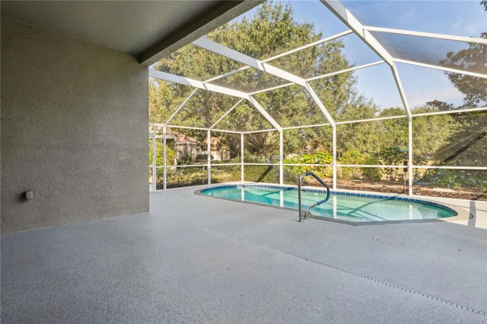 Property Slideshow image 34 of 81 | 322 greenwich cir, Spring Hill, FL, 34609