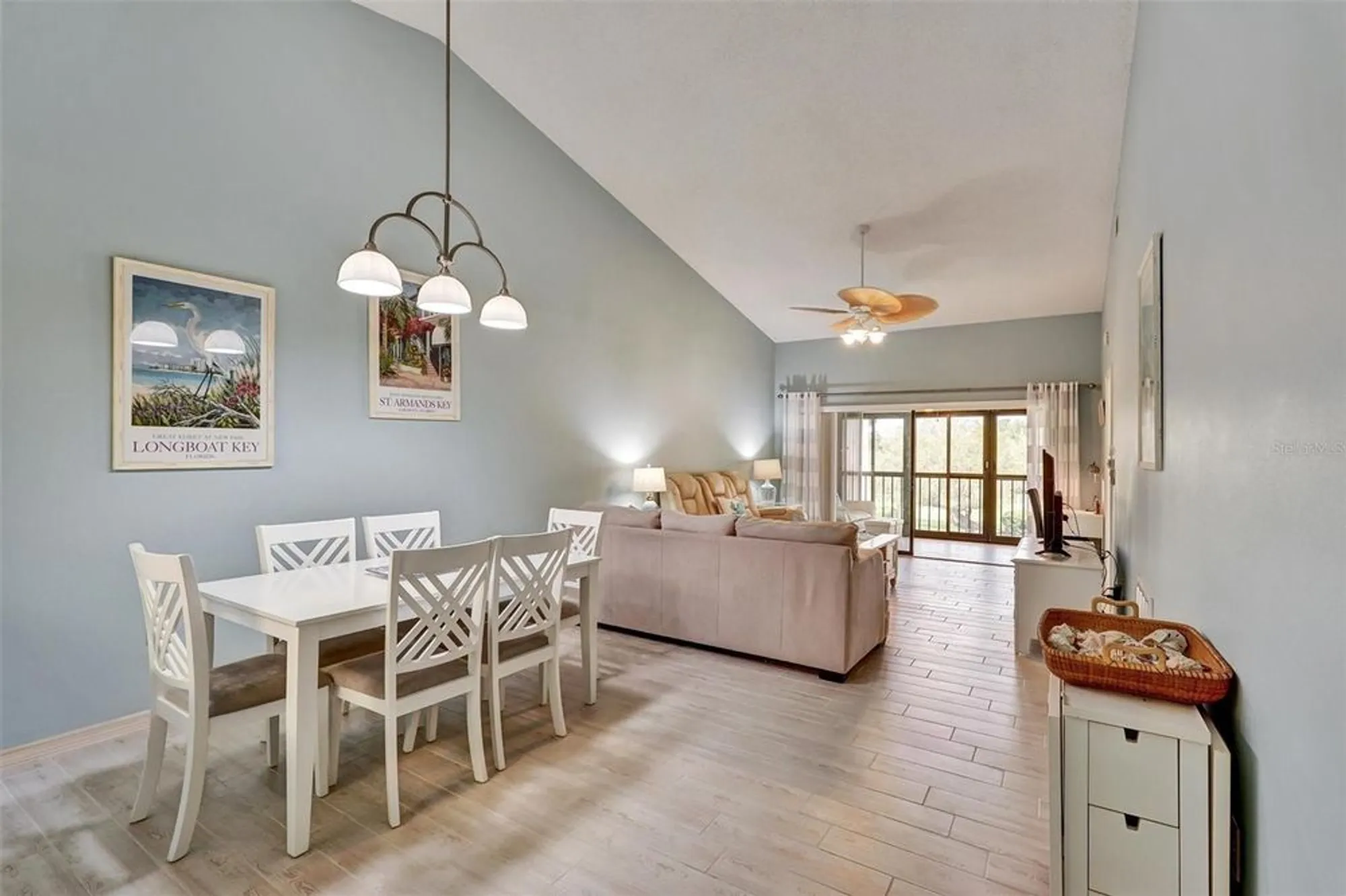 Property Slideshow image 5 of 27 | 6221 timber lake dr unit c10, Sarasota, FL, 34243