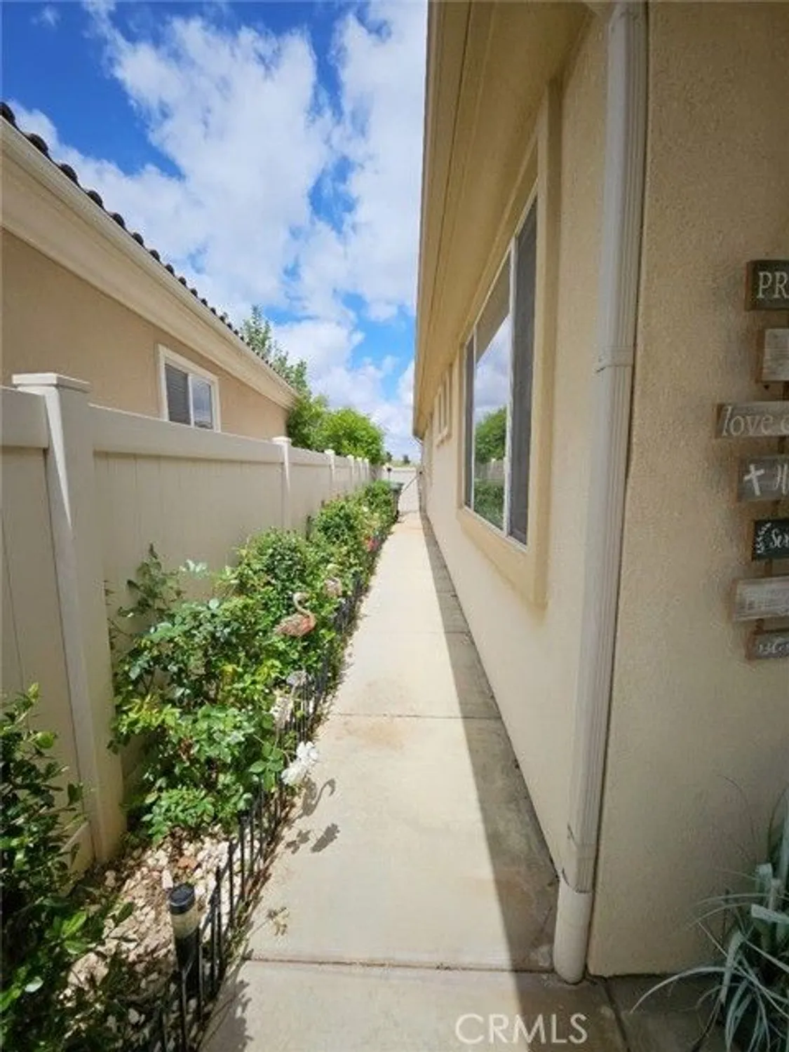 Property Slideshow image 12 of 22 | 1756 sarazen st, Beaumont, CA, 92223