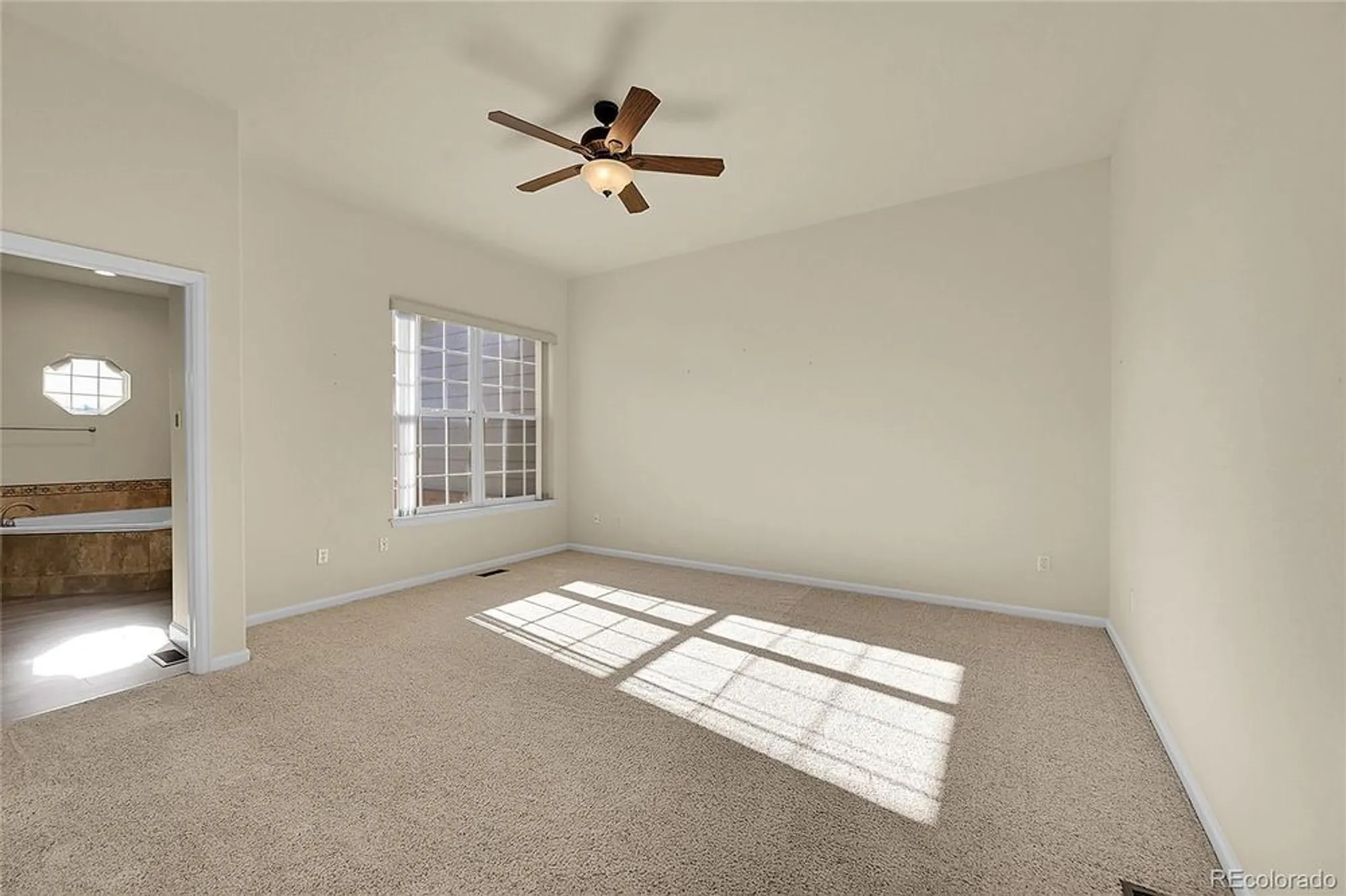 Property Slideshow image 15 of 36 | 2730 w riverwalk cir c, Littleton, CO, 80123