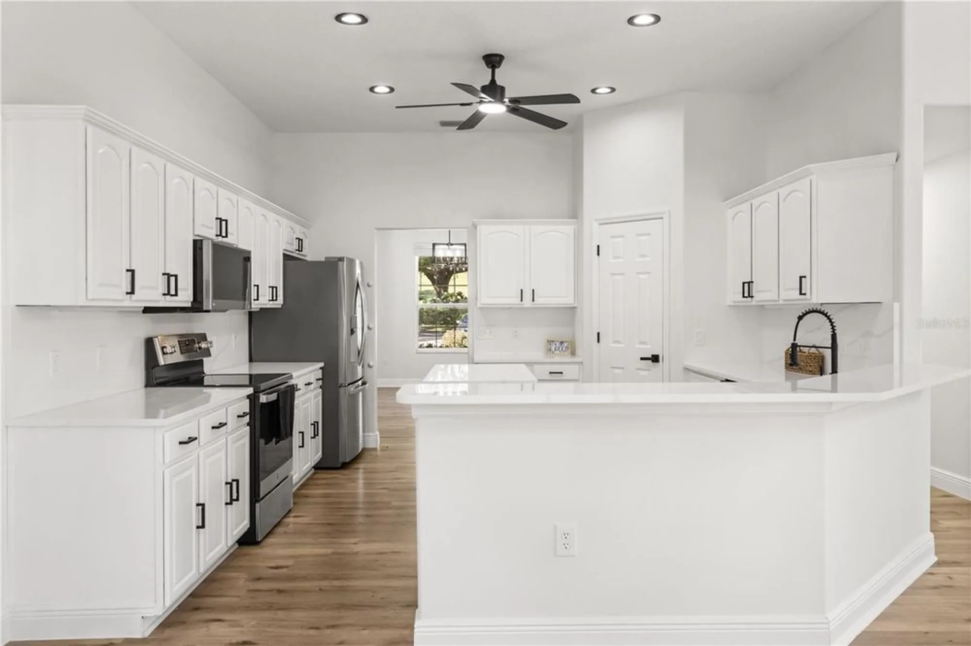 Property Slideshow image 22 of 42 | 39634 harbor hills blvd, Lady Lake, FL, 32159