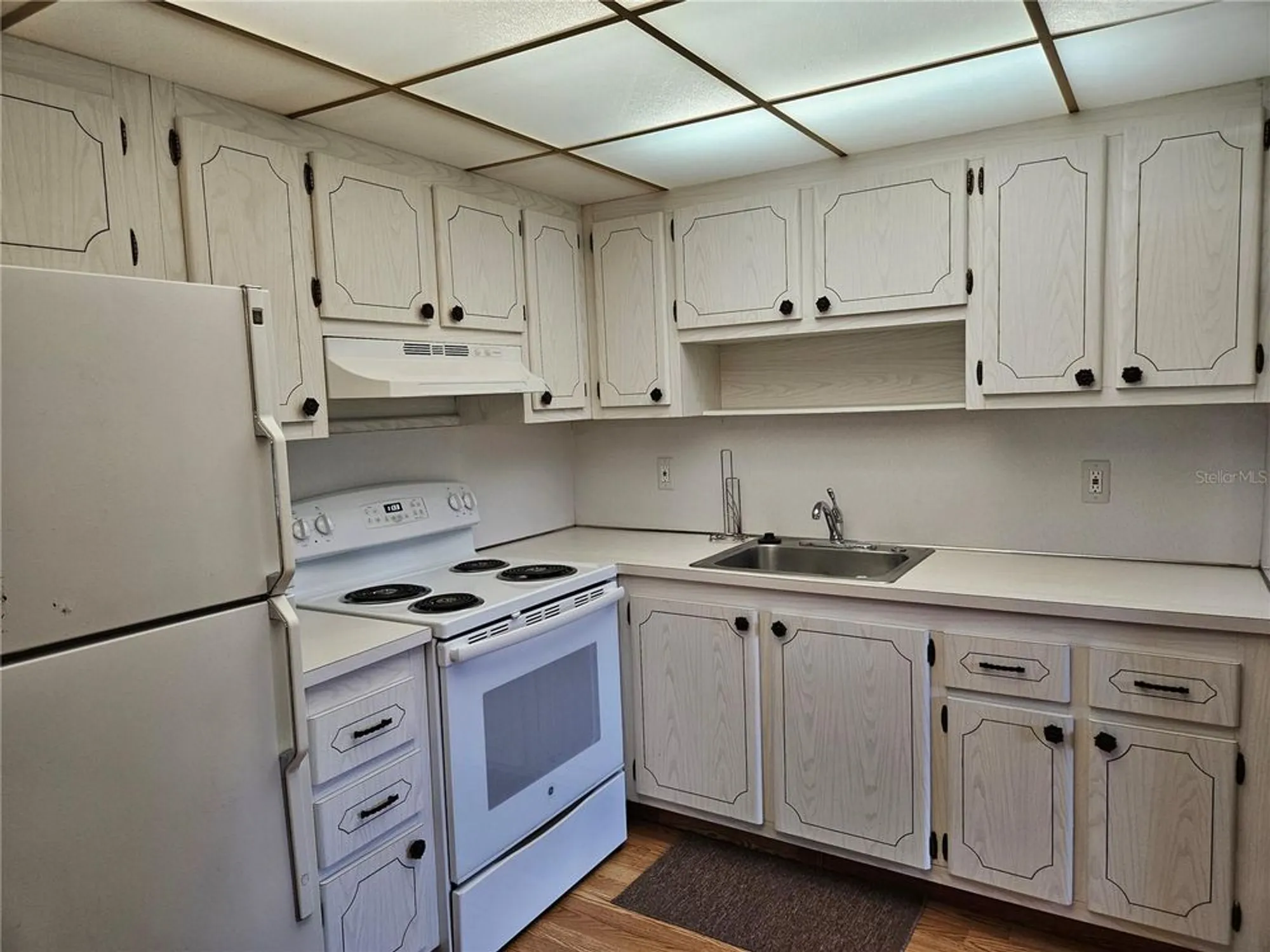 Property Slideshow image 14 of 27 | 1811 bedford ln apt 163, Sun City Center, FL, 33573