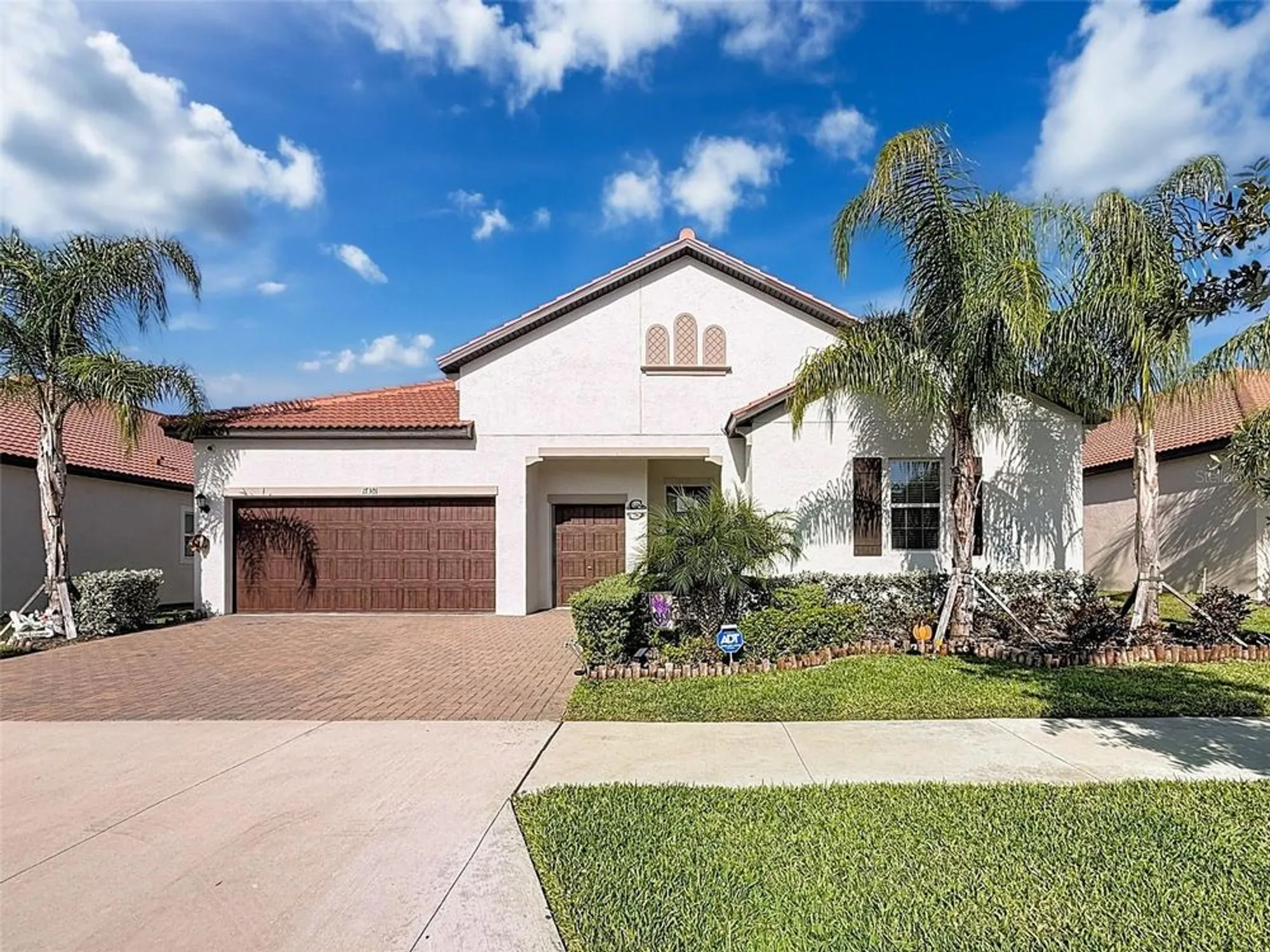 Property Slideshow image 1 of 70 | 17301 scuba crest st, Wimauma, FL, 33598