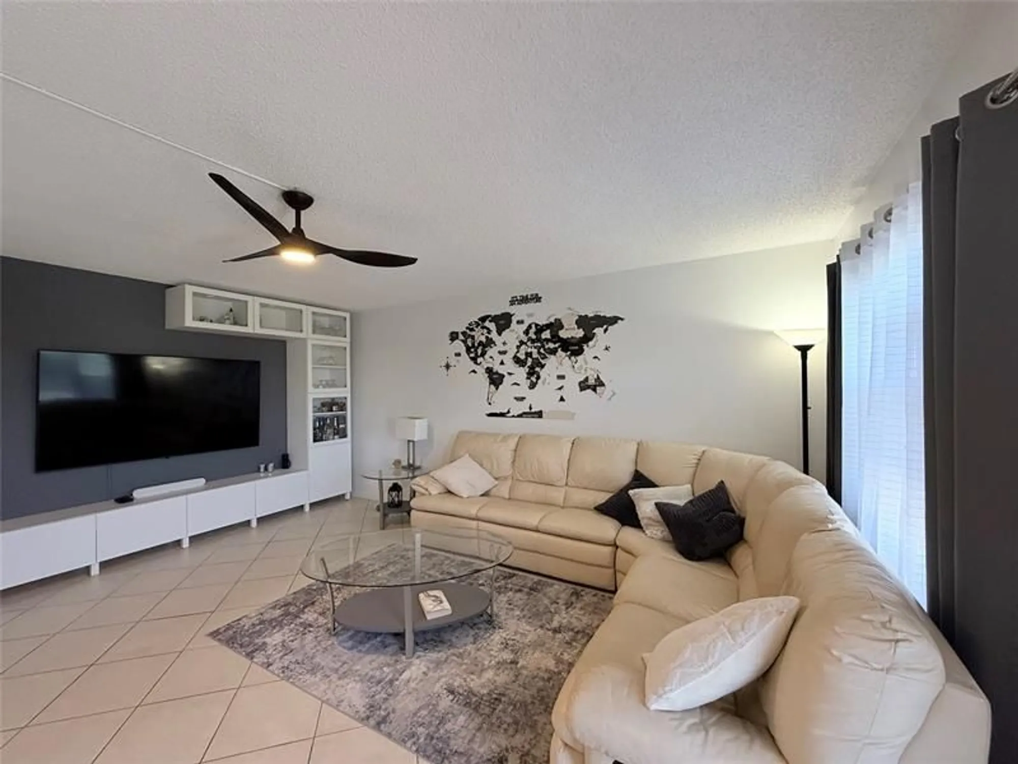 Property Slideshow image 4 of 52 | 424 richmond c # 424, Deerfield Beach, FL, 33442