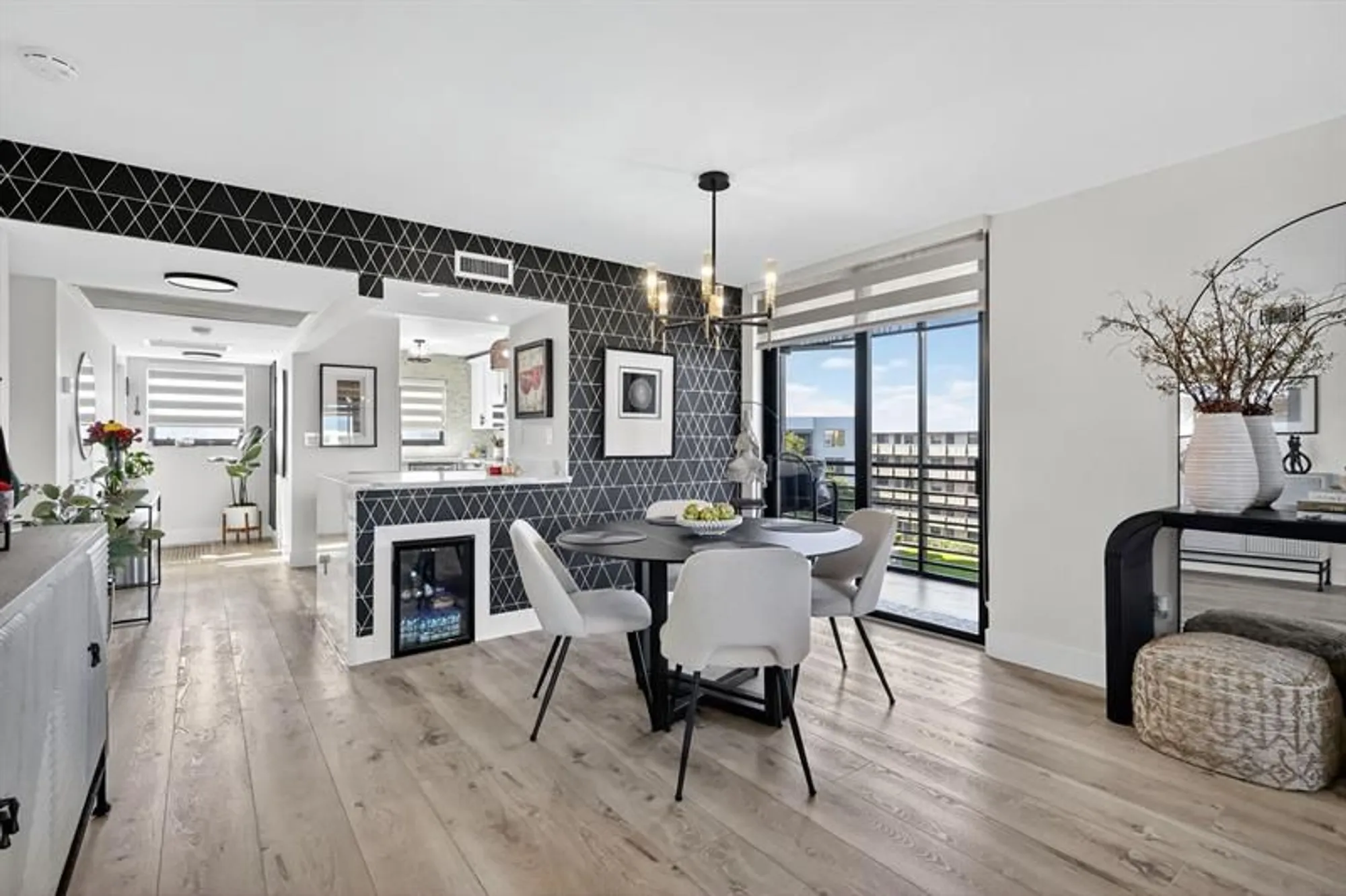 Property Slideshow image 18 of 52 | 1000 colony point cir 501, Pembroke Pines, FL, 33026