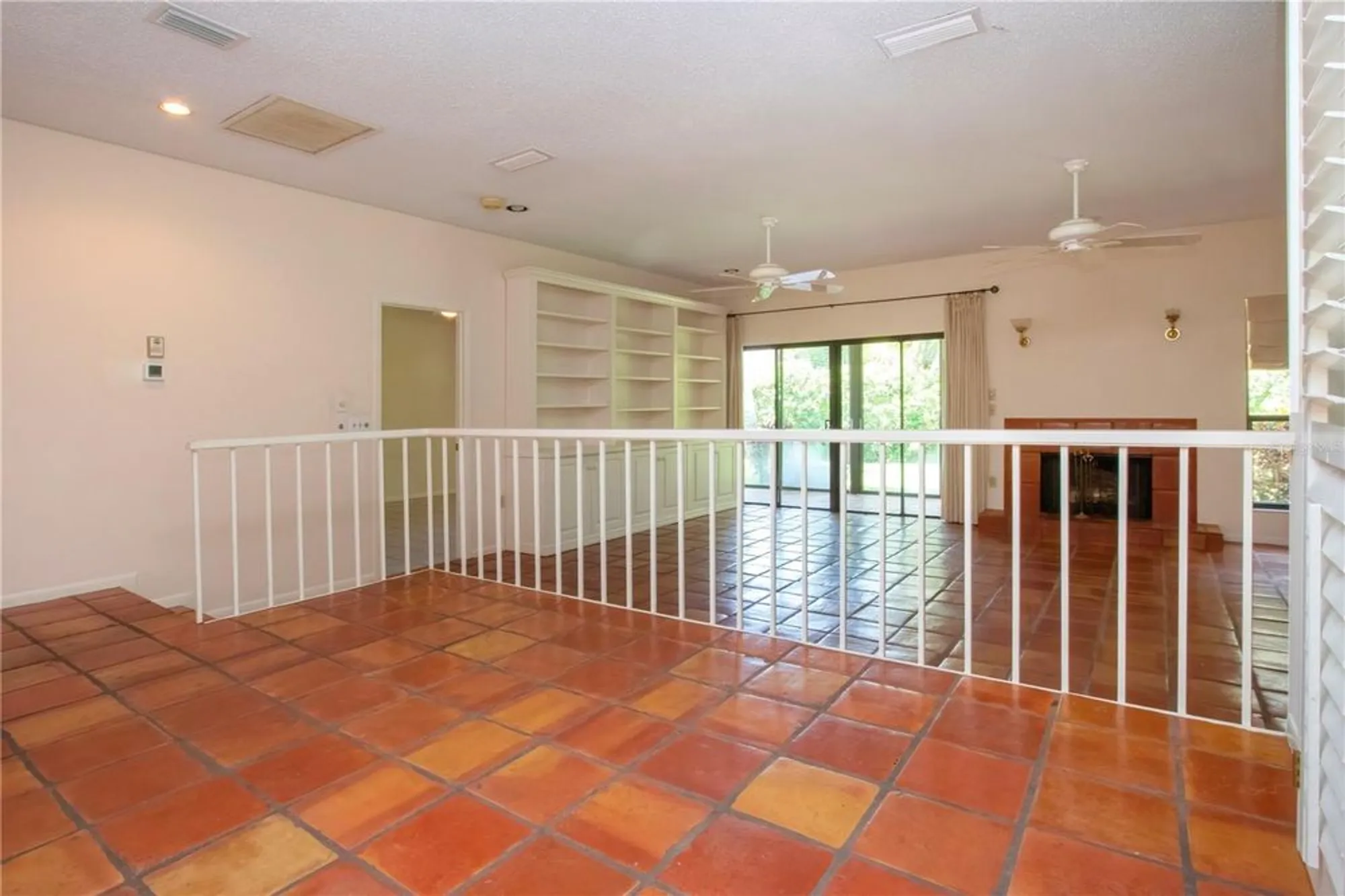 Property Slideshow image 13 of 48 | 4812 kestral park cir 20, Sarasota, FL, 34231