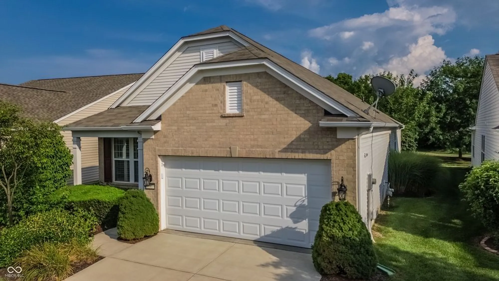 Property Slideshow image 1 of 52 | 15935 lambrusco way, Fishers, IN, 46037